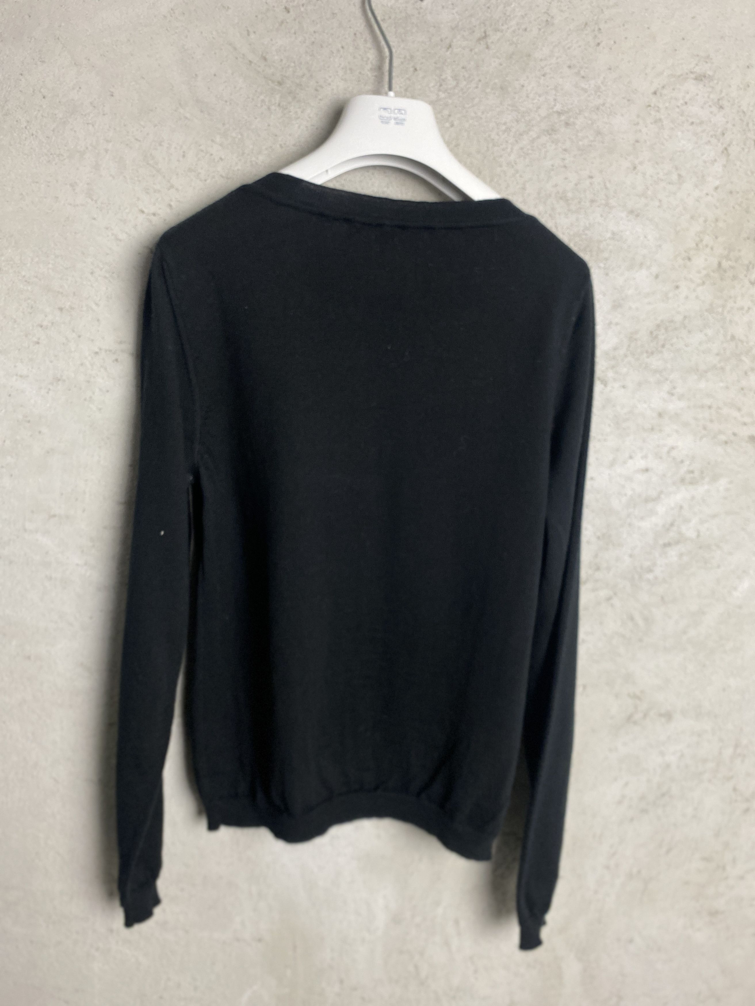 Louis Vuitton Louis Vuitton small logo sweater knitwear Size US S / EU 44-46 / 1 - 6 Thumbnail