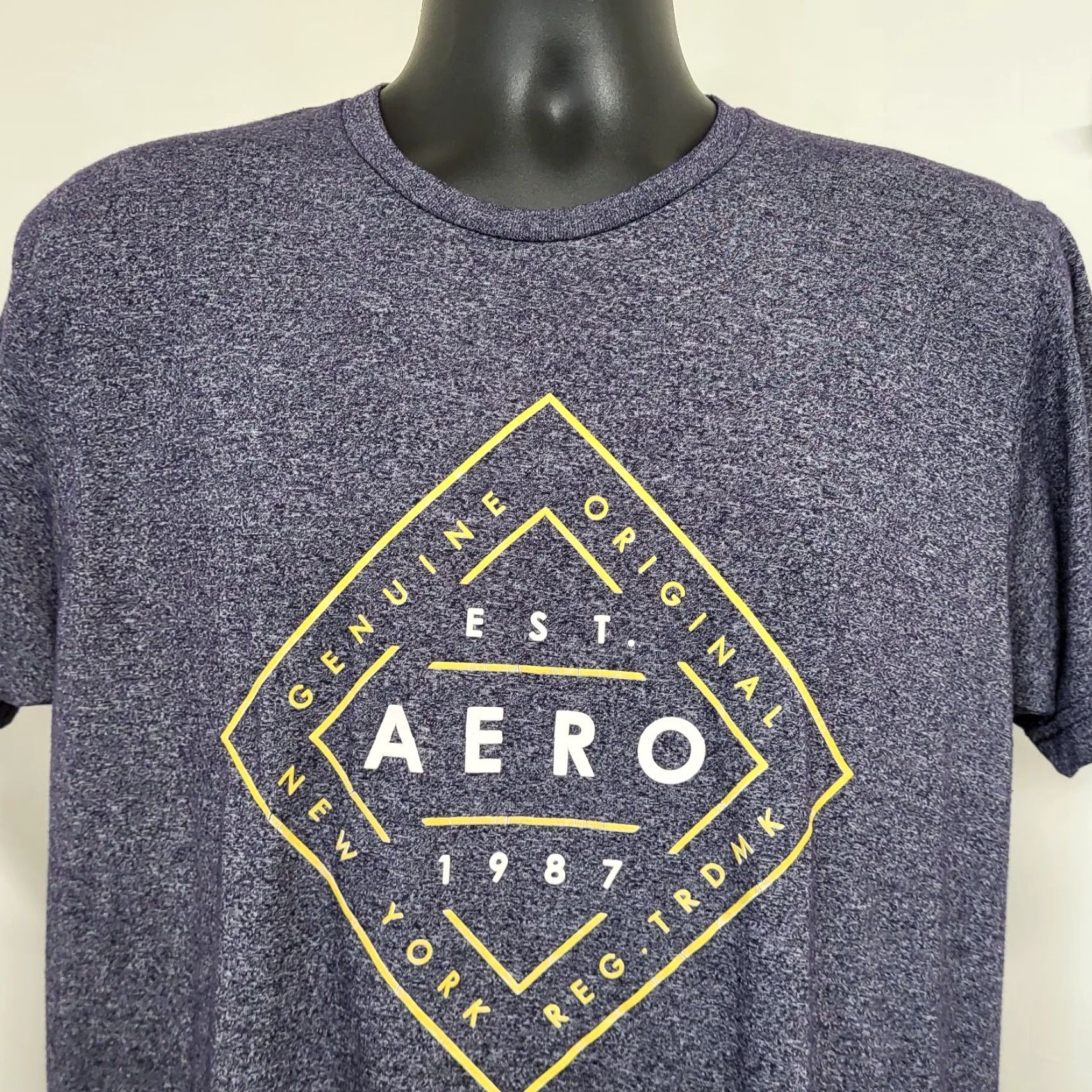 Vintage VINTAGE EST. Aero 1987 T-shirt Men’s Size Large Gray White Print Cotton Blend Preppy 90s Beach Punk Logo Aerosmith Aeropostale Mens Shirt Size US L / EU 52-54 / 3 - 4 Thumbnail
