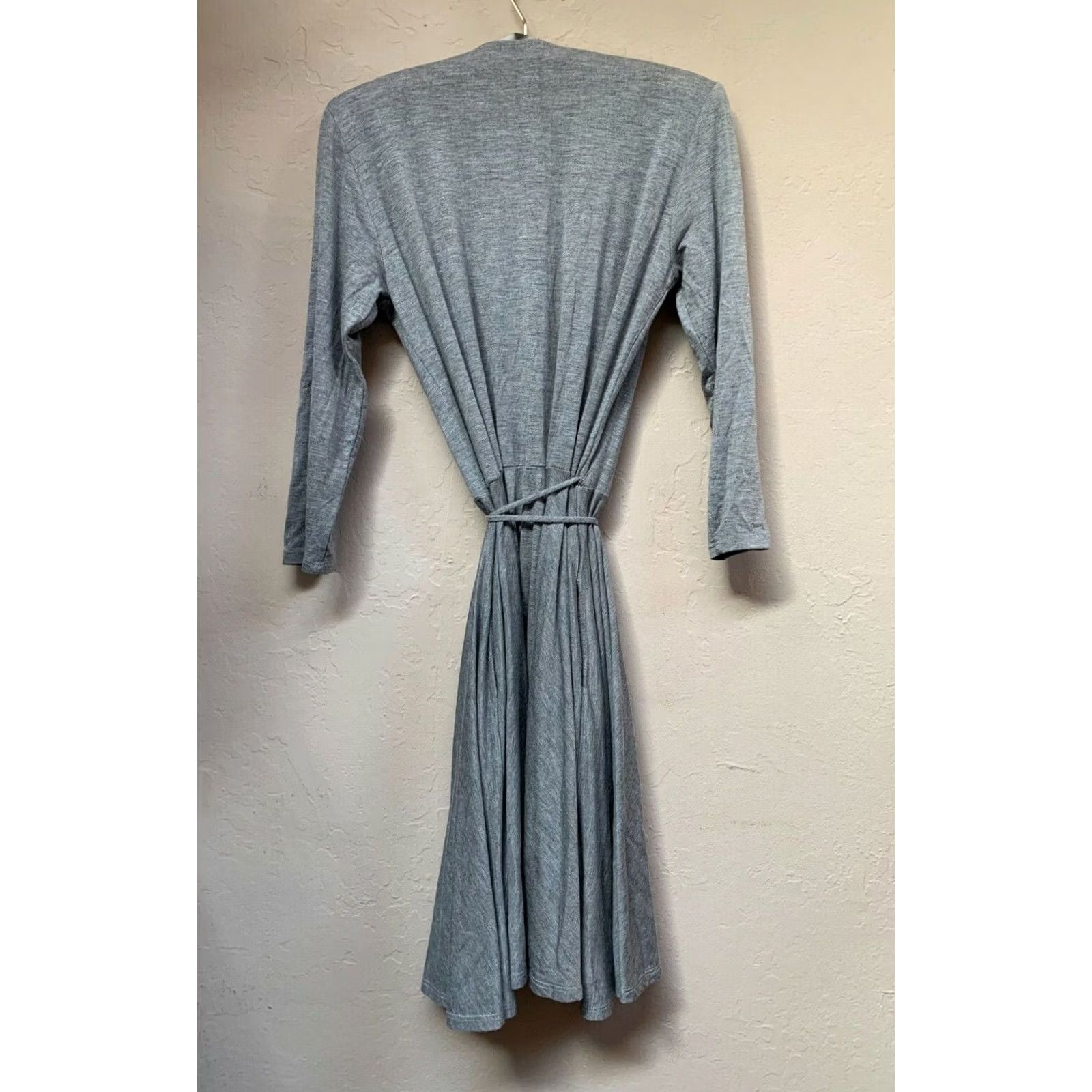 Vintage Hour Glass Lilly Womens Dress Wrap Tie Waist 3/4 Sleeve Gray USA Medium Knit Duster Cardigan/Knit Dress Size M / US 6-8 / IT 42-44 - 2 Thumbnail