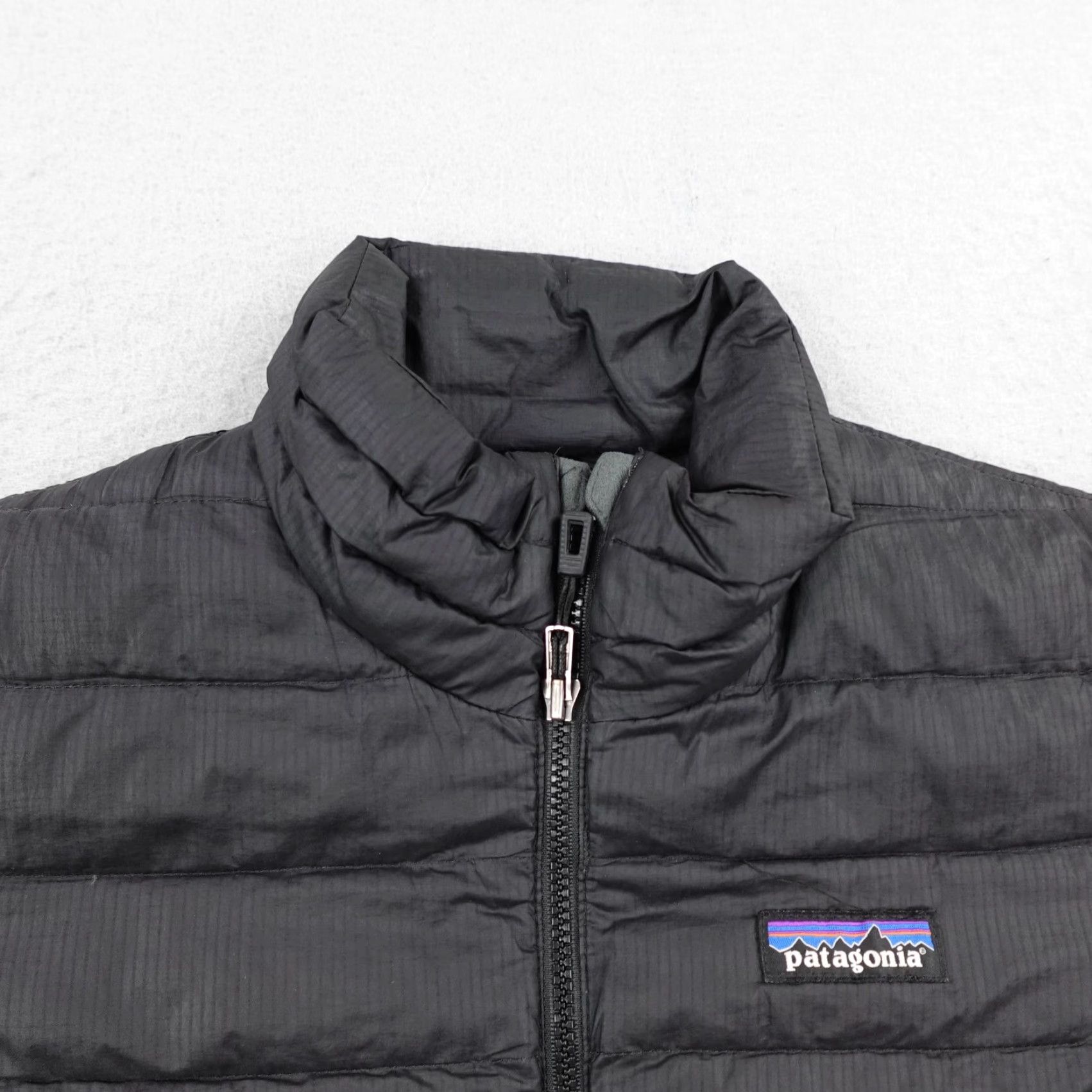 Patagonia Patagonia Jacket Womens XS Black Down Sweater Puffer Coat Insulated Full Zip Up Size XS / US 0-2 / IT 36-38 - 2 Thumbnail