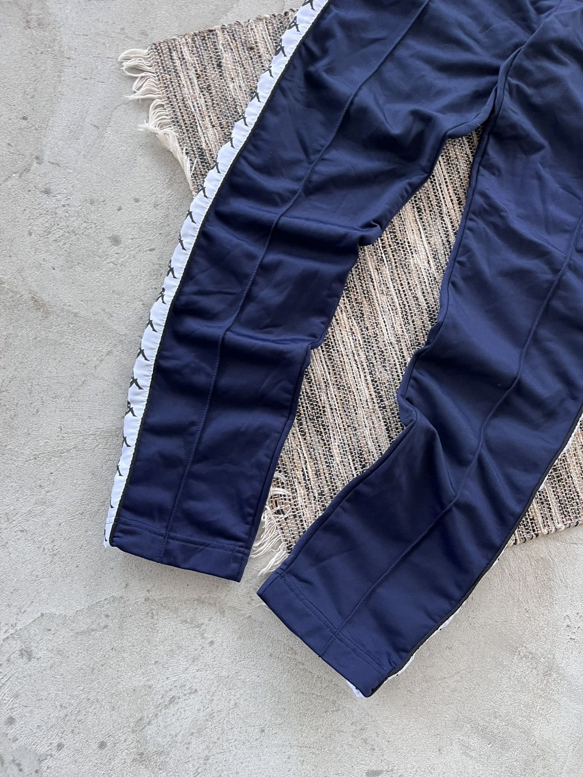 Kappa Vintage Kappa Navy Side Stripes Sportswear Sweatpants Y2K Size US 32 / EU 48 - 3 Thumbnail