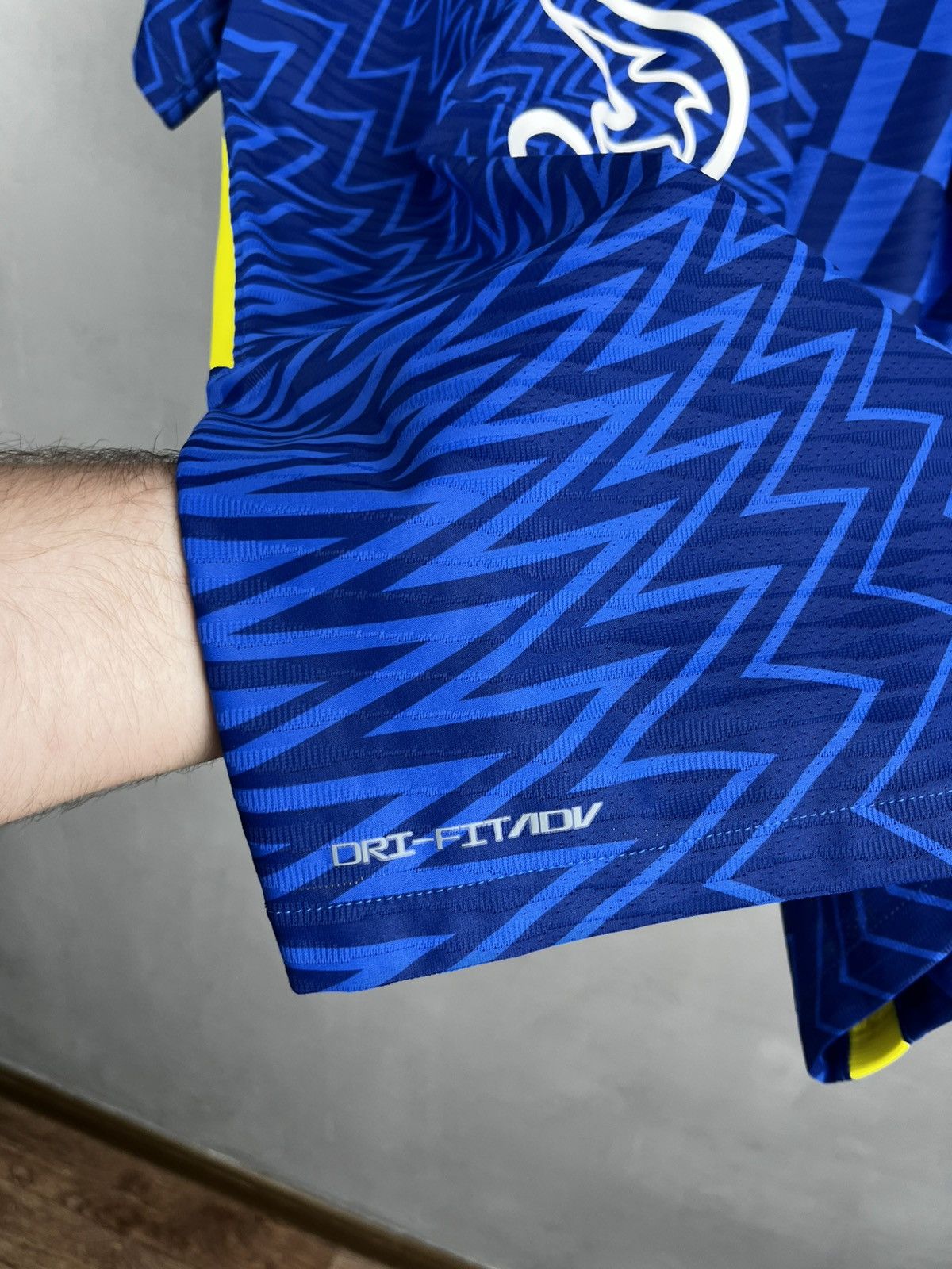 Chelsea Soccer Christian Pulisic Chelsea Nike Soccer Hyundai Jersey l Size US M / EU 48-50 / 2 - 4 Thumbnail