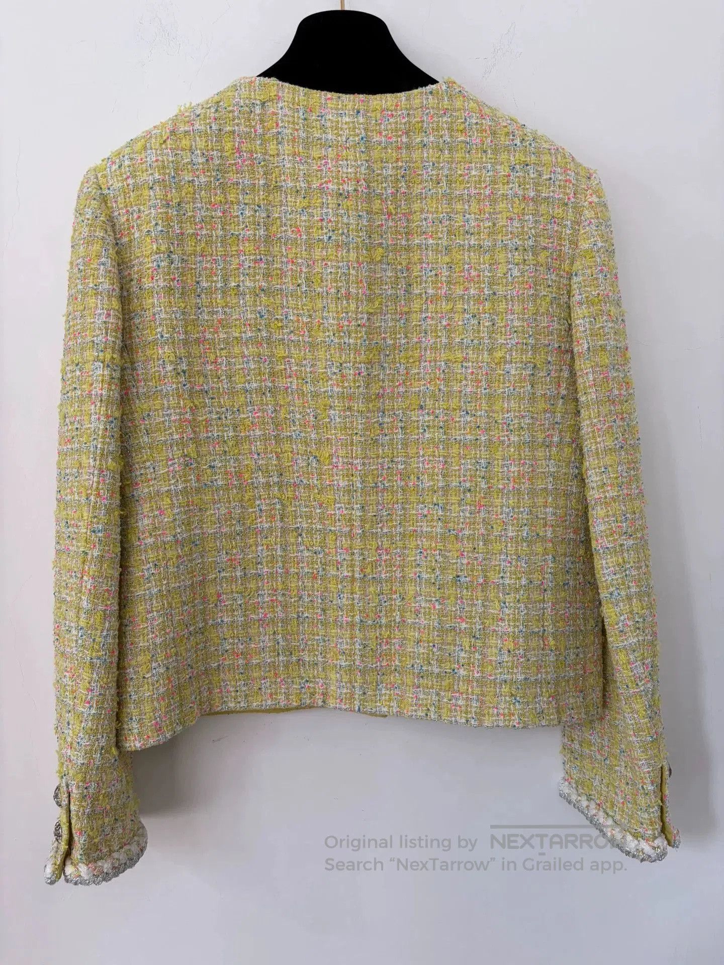 Chanel Chanel 24C Yellow Glass Button Knit Jacket 38. Size US M / EU 48-50 / 2 - 2 Thumbnail