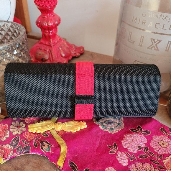 Hugo Boss Hugo boss hard shell glasses case red & black Size ONE SIZE - 2 Thumbnail