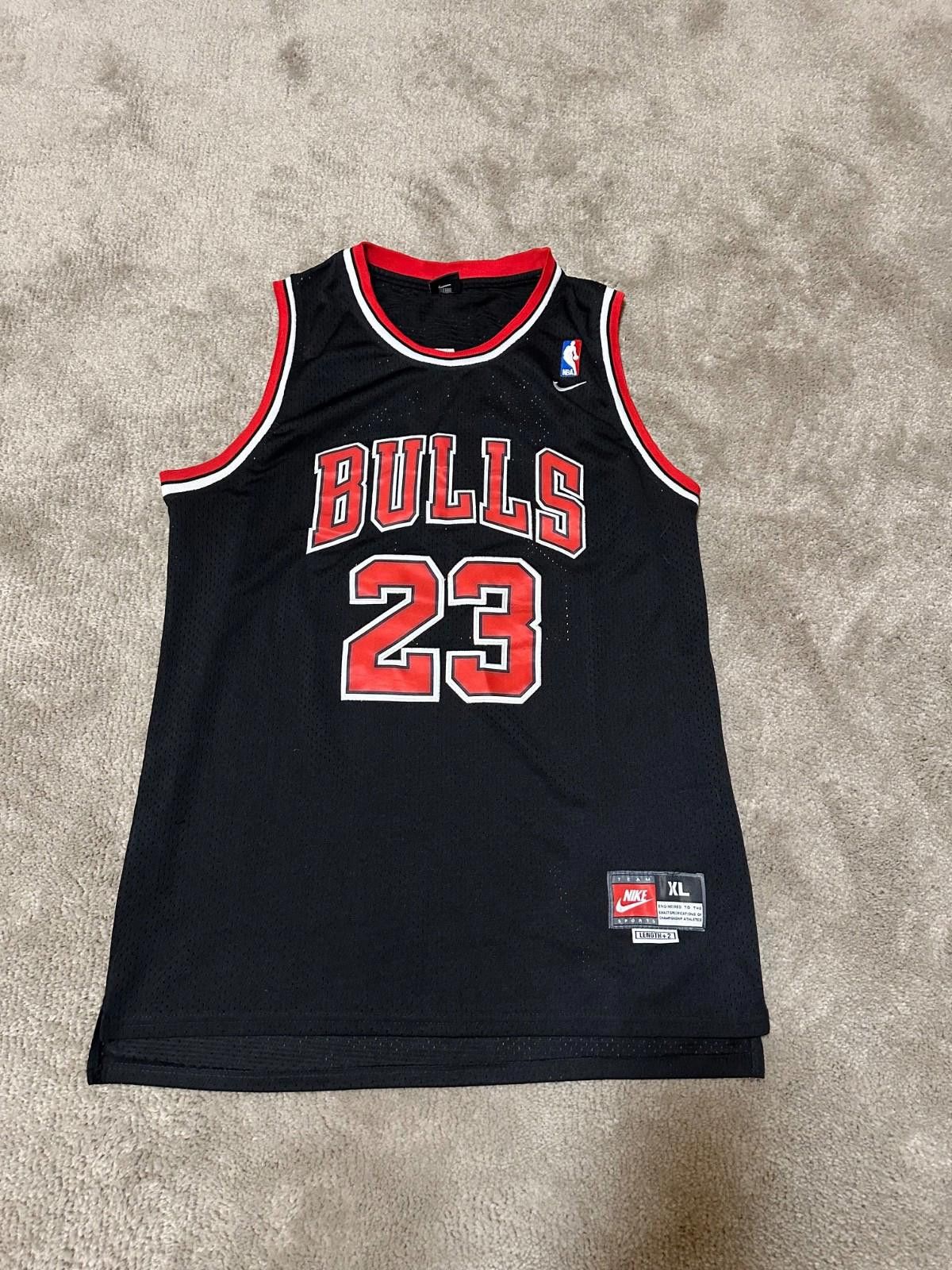 Nike Vintage Nike Basketball Chicago Bulls #23Jordan Jersey XL Size US XL / EU 56 / 4 - 1 Thumbnail