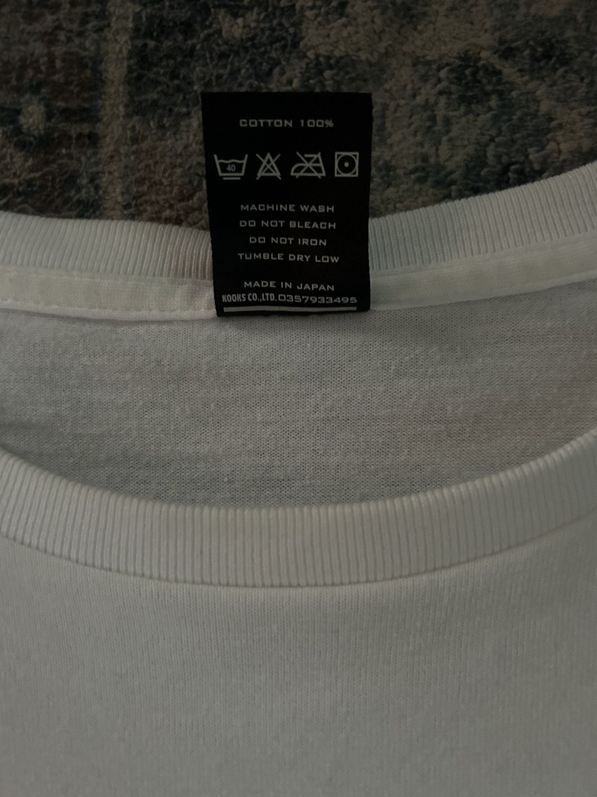 Number (N)ine AW03 Number (N)ine Kurt Cobain Chair tee Size US M / EU 48-50 / 2 - 3 Thumbnail