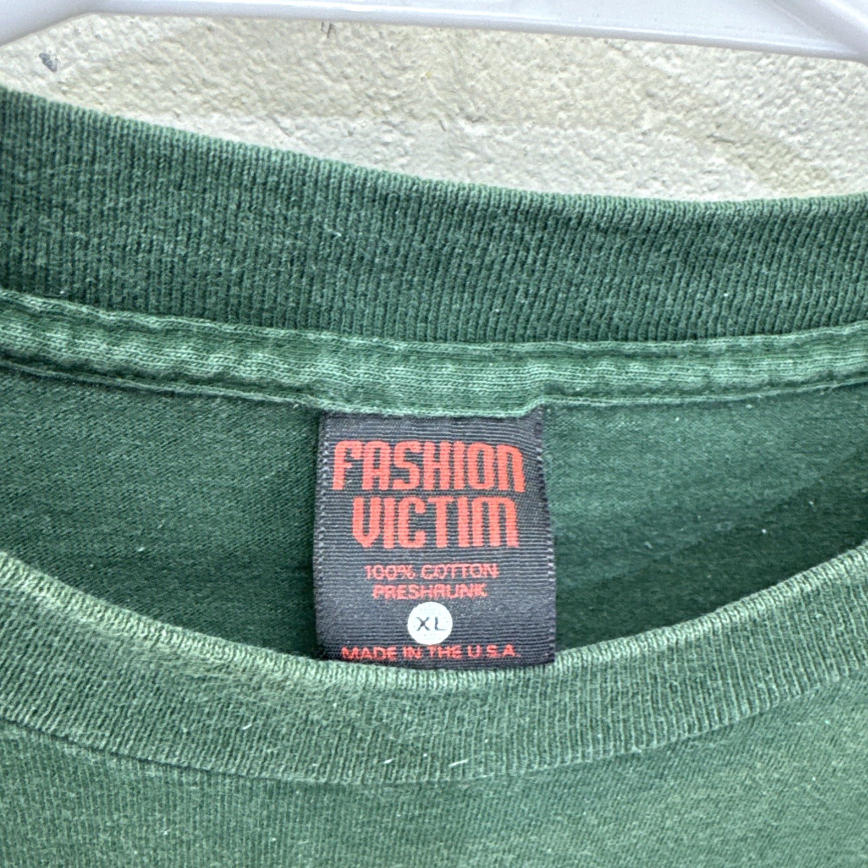 Vintage VINTAGE Fashion Victim Art Courtney Davis T Shirt Green XL Men Graphic Tee 1990s Cotton Short Sleeve Grunge US Made Size US XL / EU 56 / 4 - 3 Thumbnail