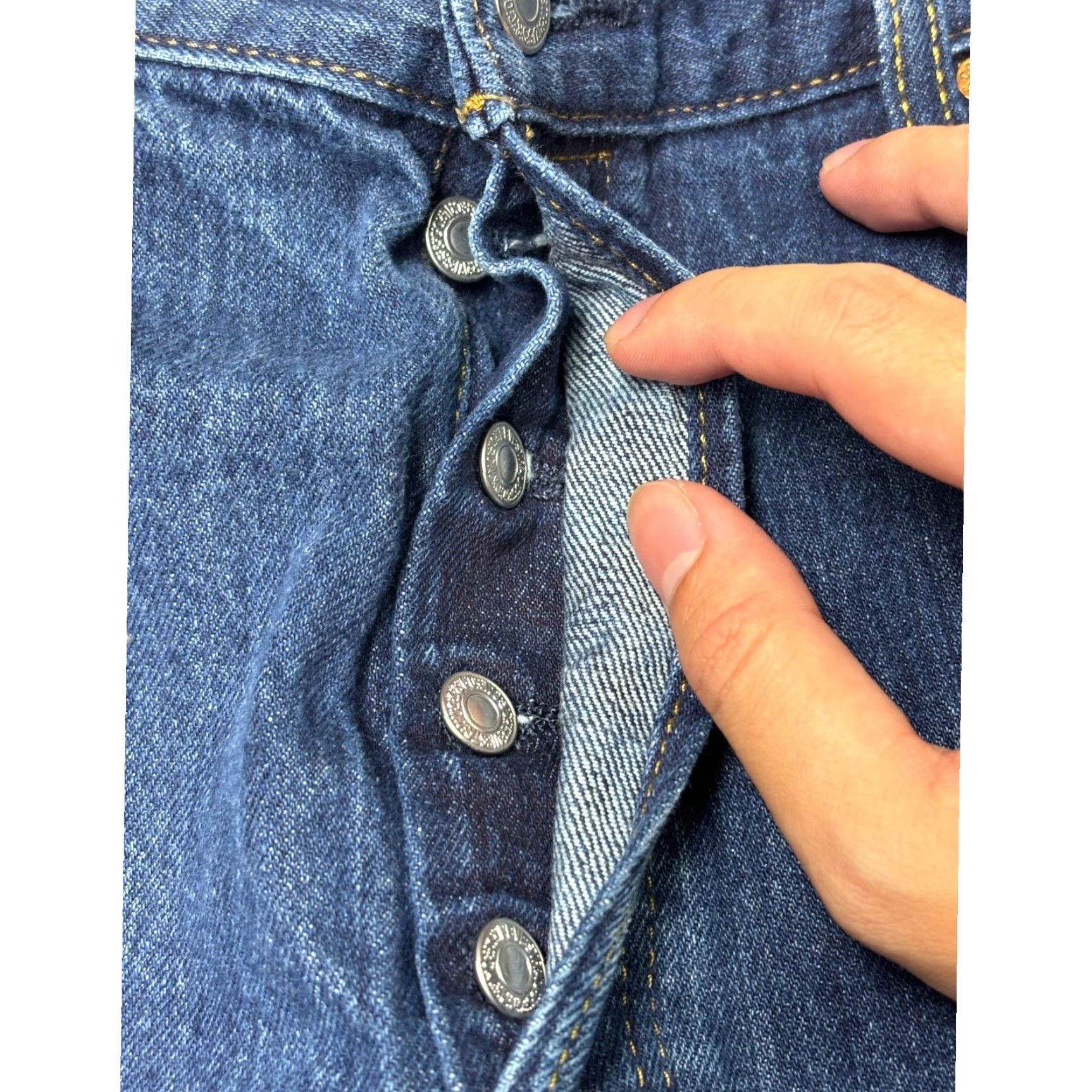 Denime VINTAGE Levi Strauss 501 Jeans Men 38x34 Dark Wash Denim Button Fly Straight Mens Size US 38 / EU 54 - 3 Thumbnail