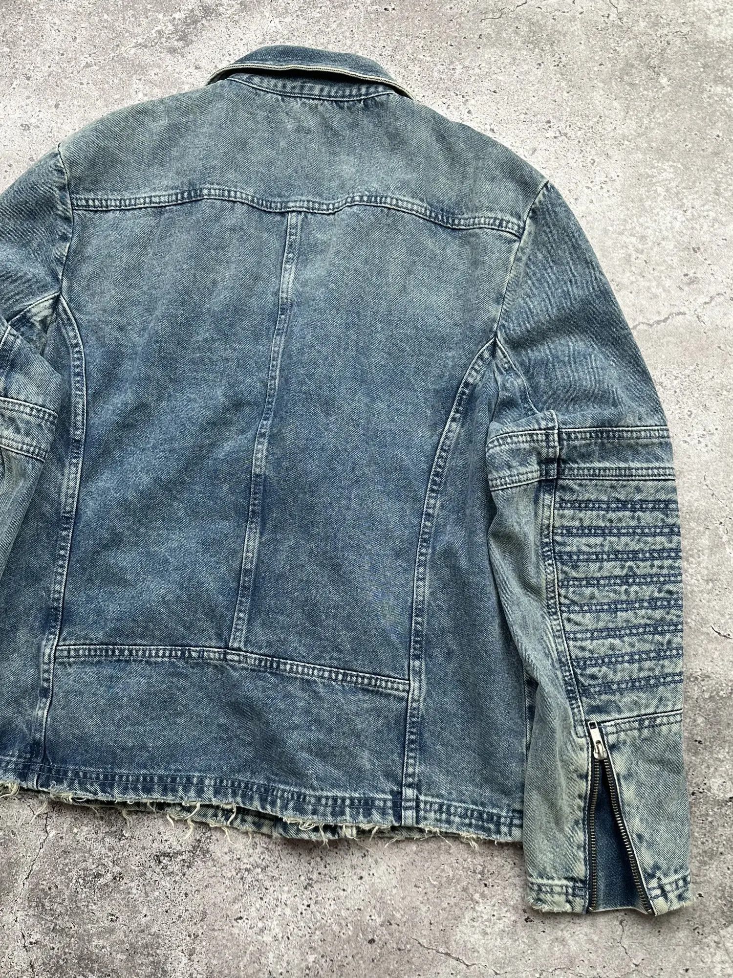 Japanese Brand Vintage Distressed Denim Jacket C30(V620) Size L / US 10 / IT 46 - 7 Thumbnail