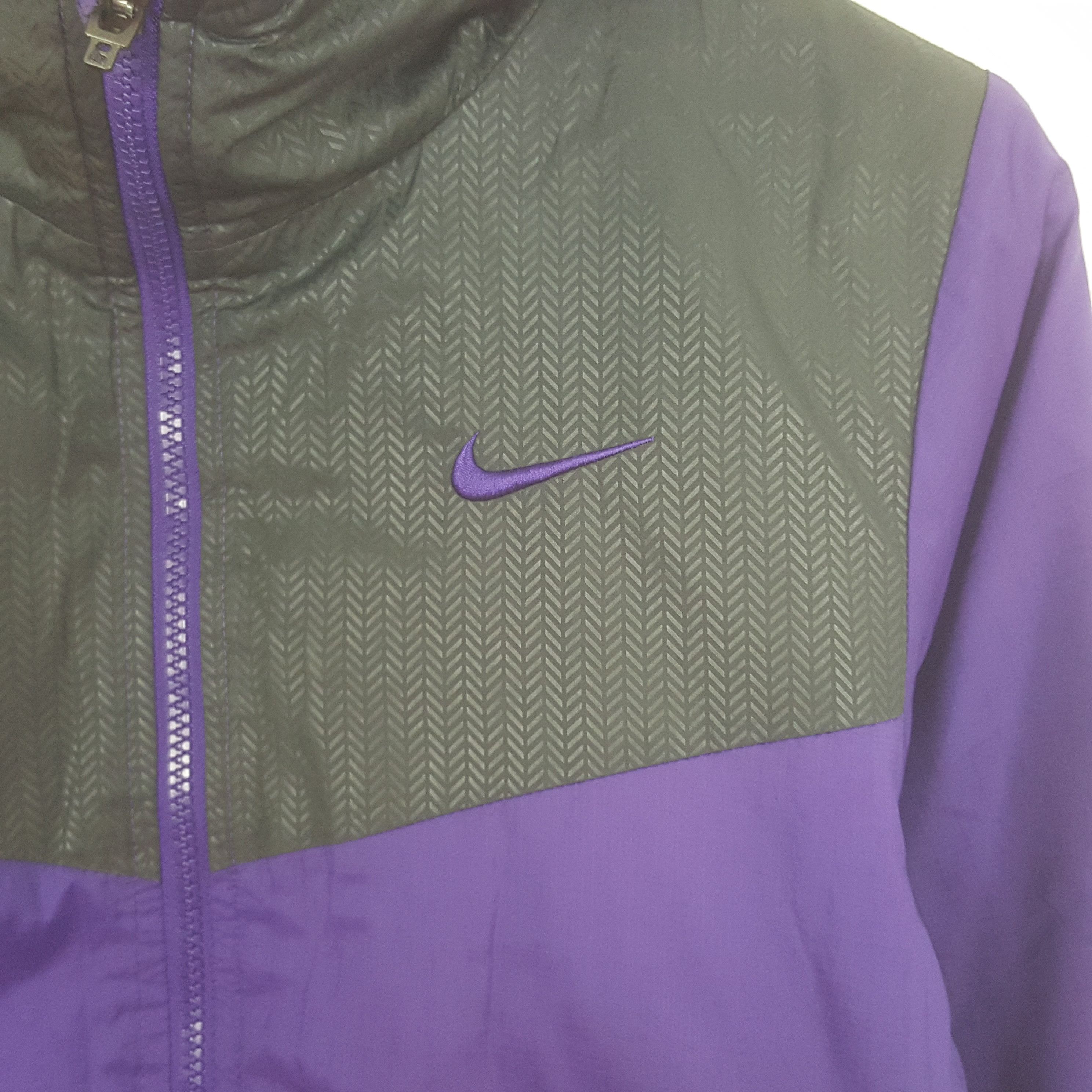Nike Vintage Nike Windbreaker Zipper Jacket Hoodie Size US S / EU 44-46 / 1 - 2 Thumbnail