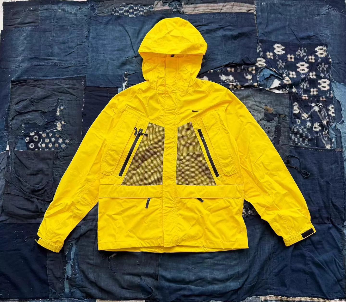 Descendant DCDT 19SS AVALANCHE 3-LAYER JACKET Yellow L Size US L / EU 52-54 / 3 - 1 Thumbnail