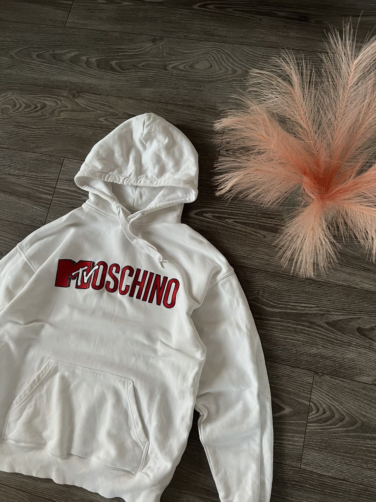 H&M × Moschino × Mtv ‼️Moschino x H&M x Mtv Big Knit Logo White Hoodie‼️ Size US S / EU 44-46 / 1 - 7 Thumbnail