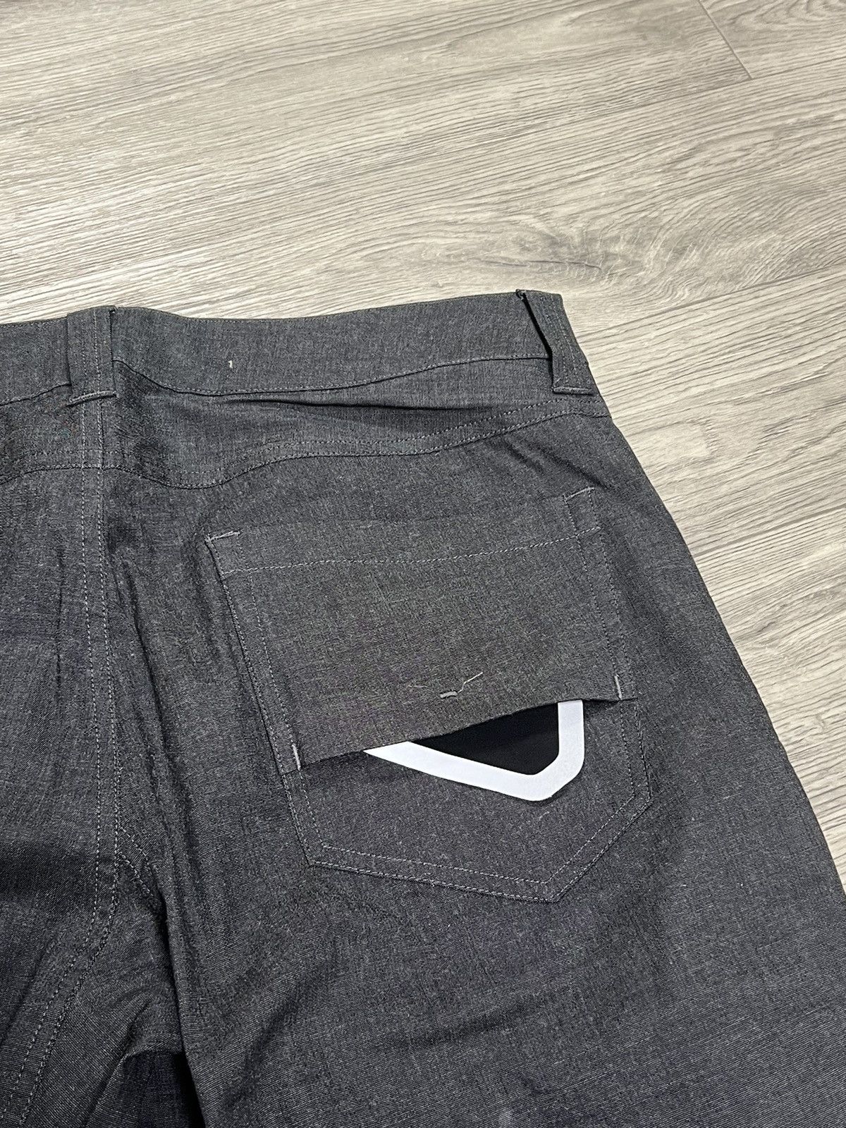 Arc'teryx Arcteryx men’s reflective pants size 36 Size US 36 / EU 52 - 9 Thumbnail