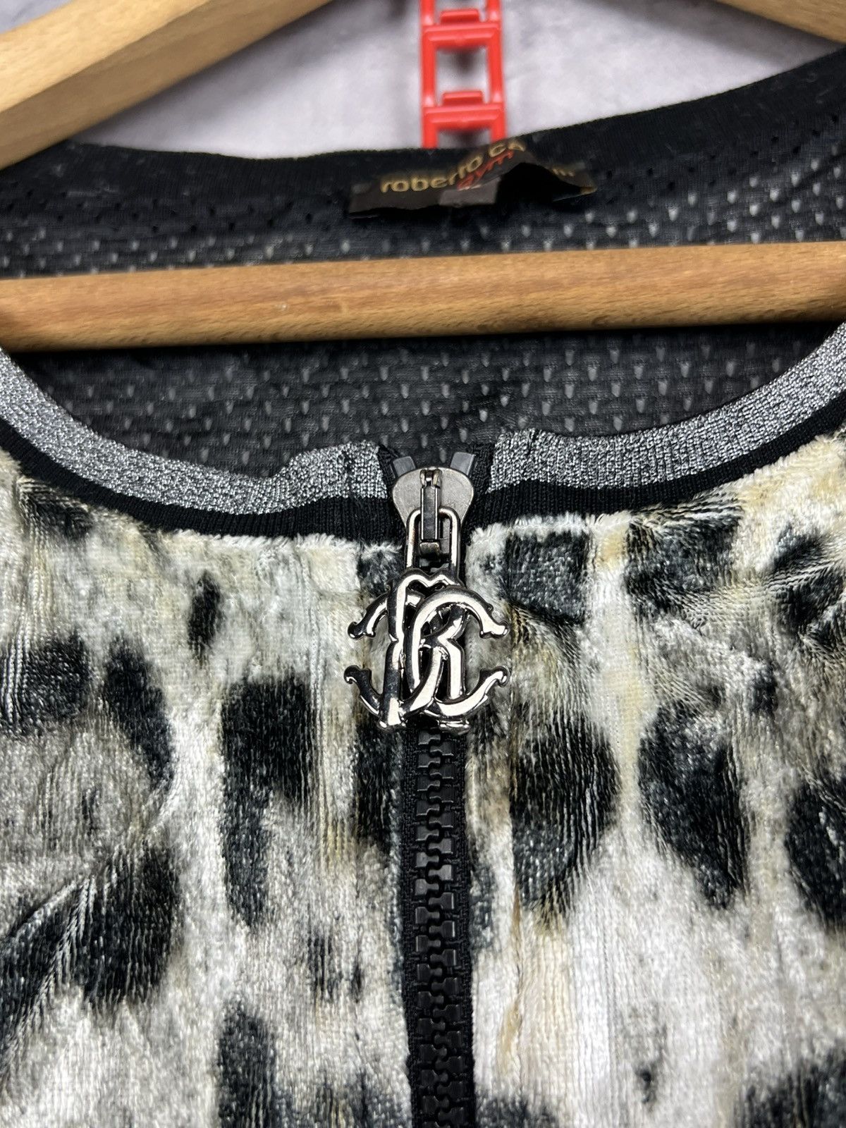 Roberto Cavalli ROBERTO CAVALLI- ANIMAL PRINT- SIGNATURE- JUMPSUIT SZ 42 Size 28" / US 6 / IT 42 - 12 Thumbnail