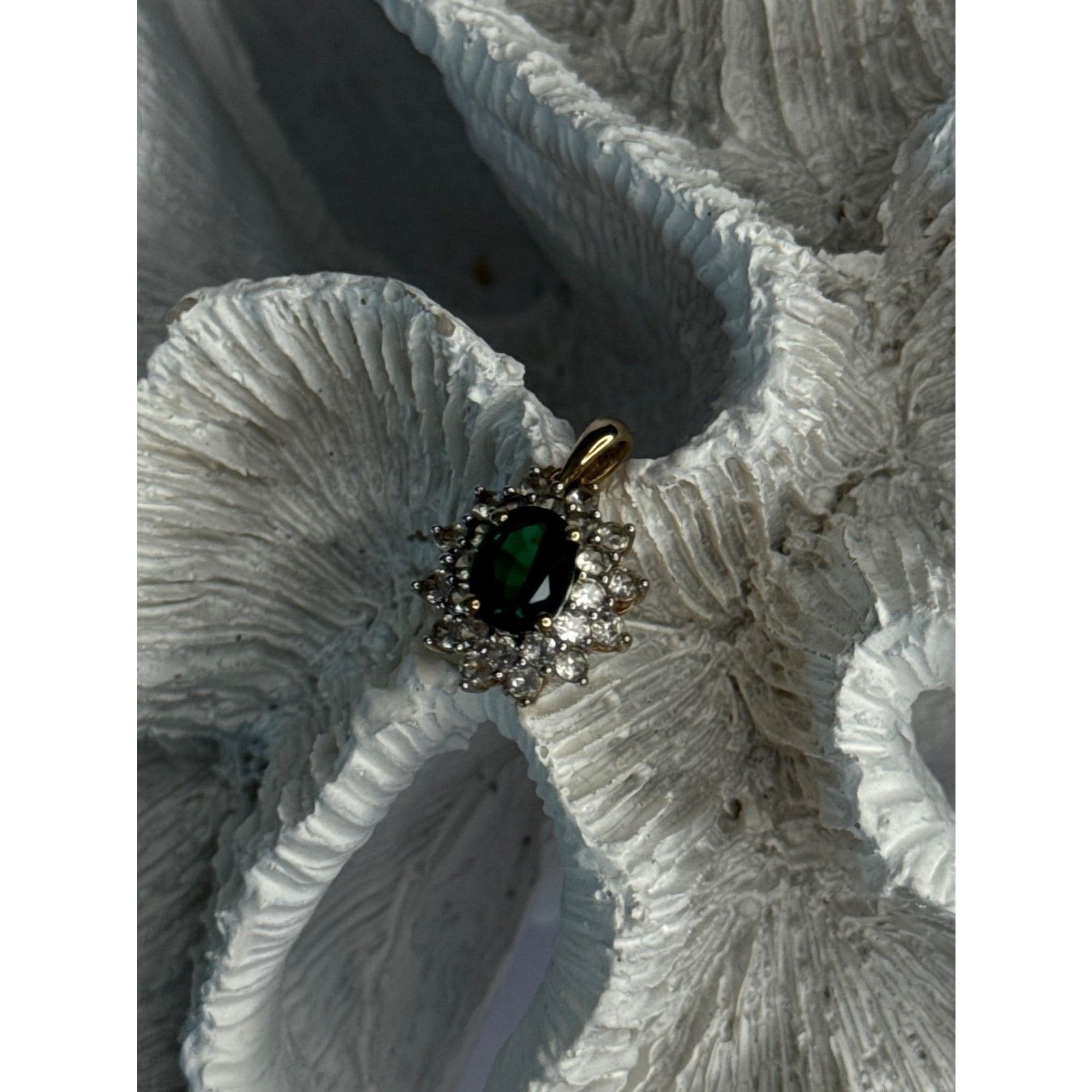 Jewelry 925 STERLING SILVER GOLD PLATED EMERALD & BERYL PENDANT Size ONE SIZE - 3 Thumbnail