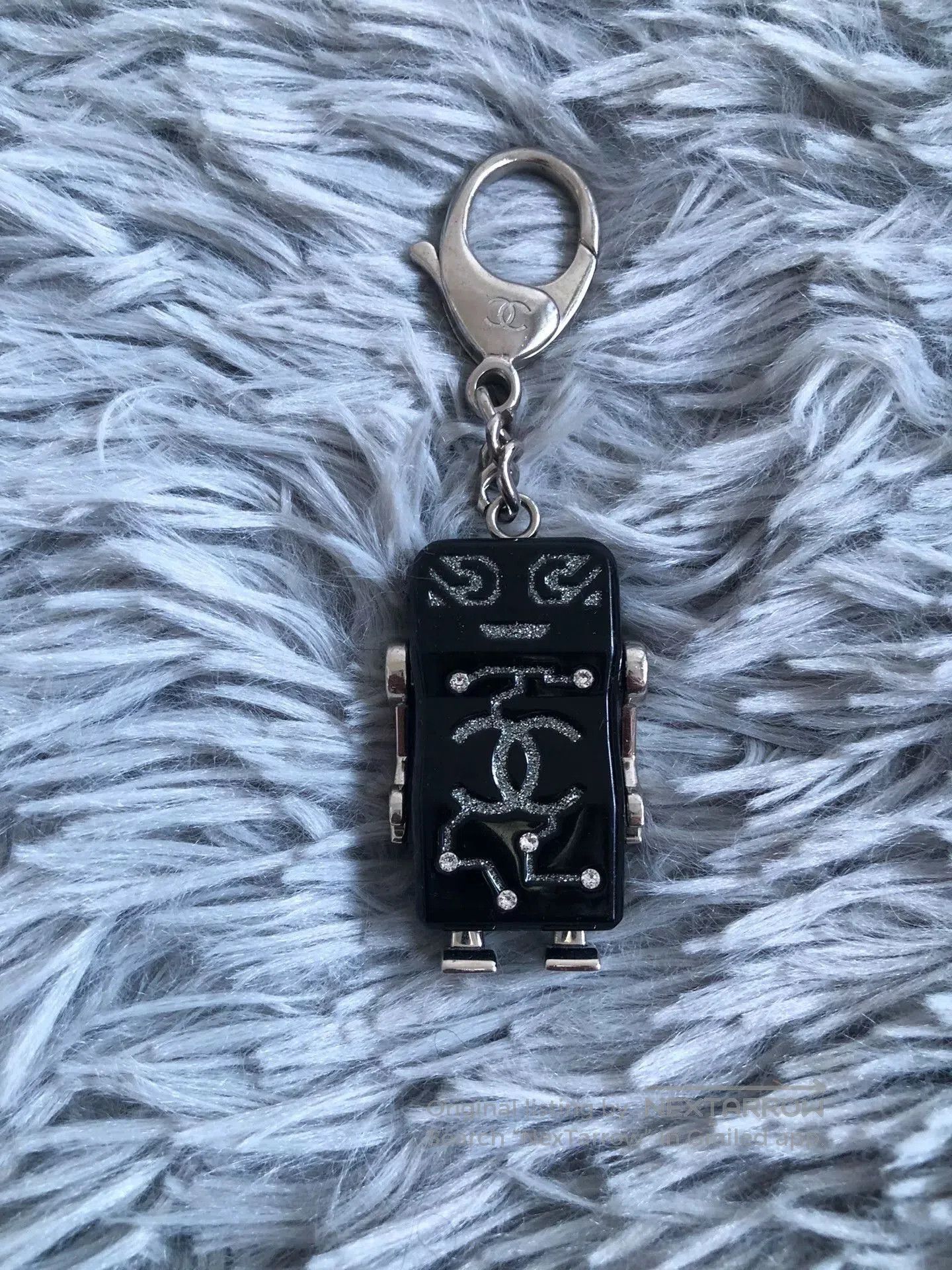 Chanel Chanel Robot Keychain Bag Charm. Size ONE SIZE - 1 Thumbnail