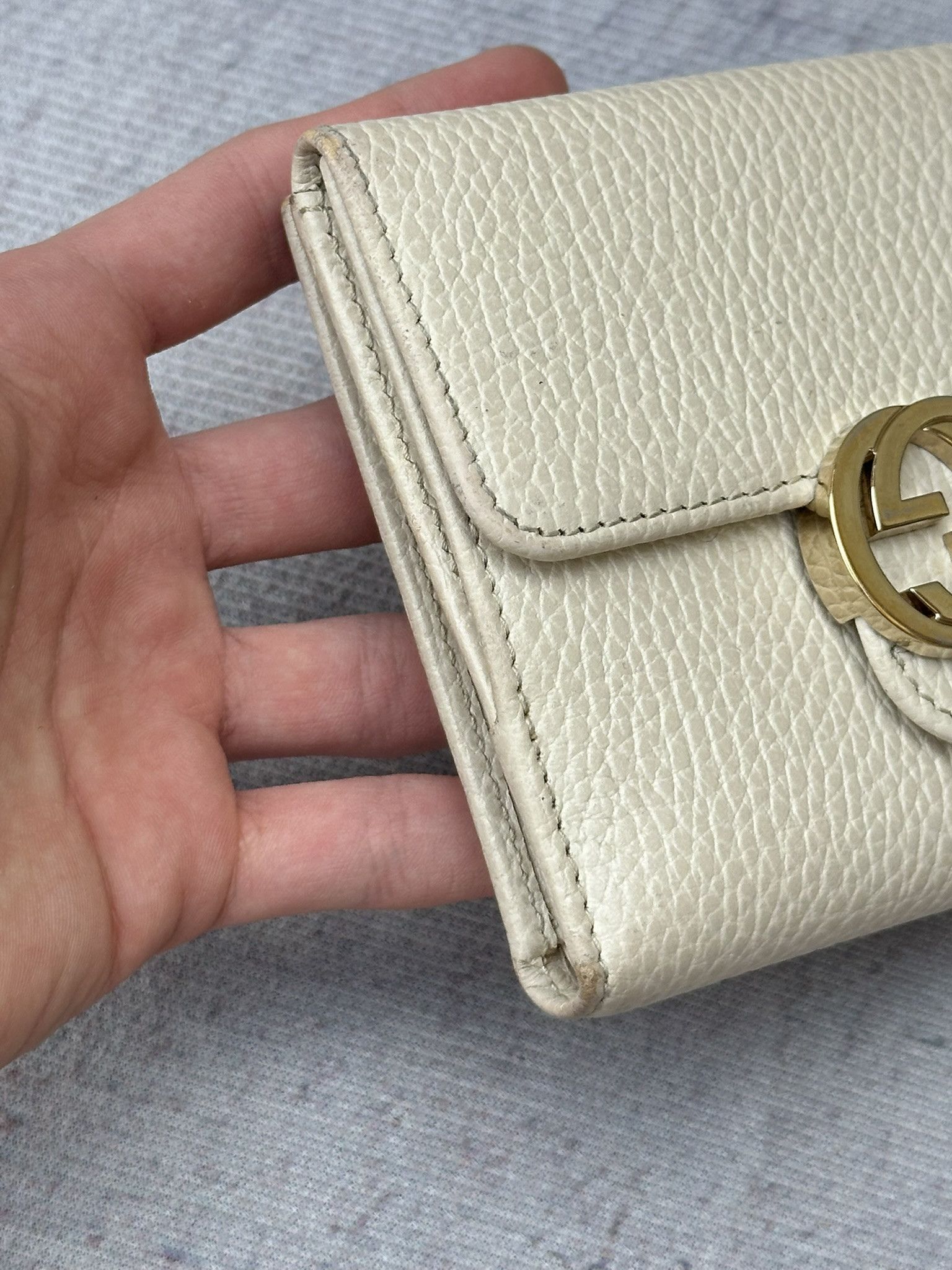 Gucci Gucci Wallet Compact Interlocking G Dollar Logo Ivory Size ONE SIZE - 6 Thumbnail