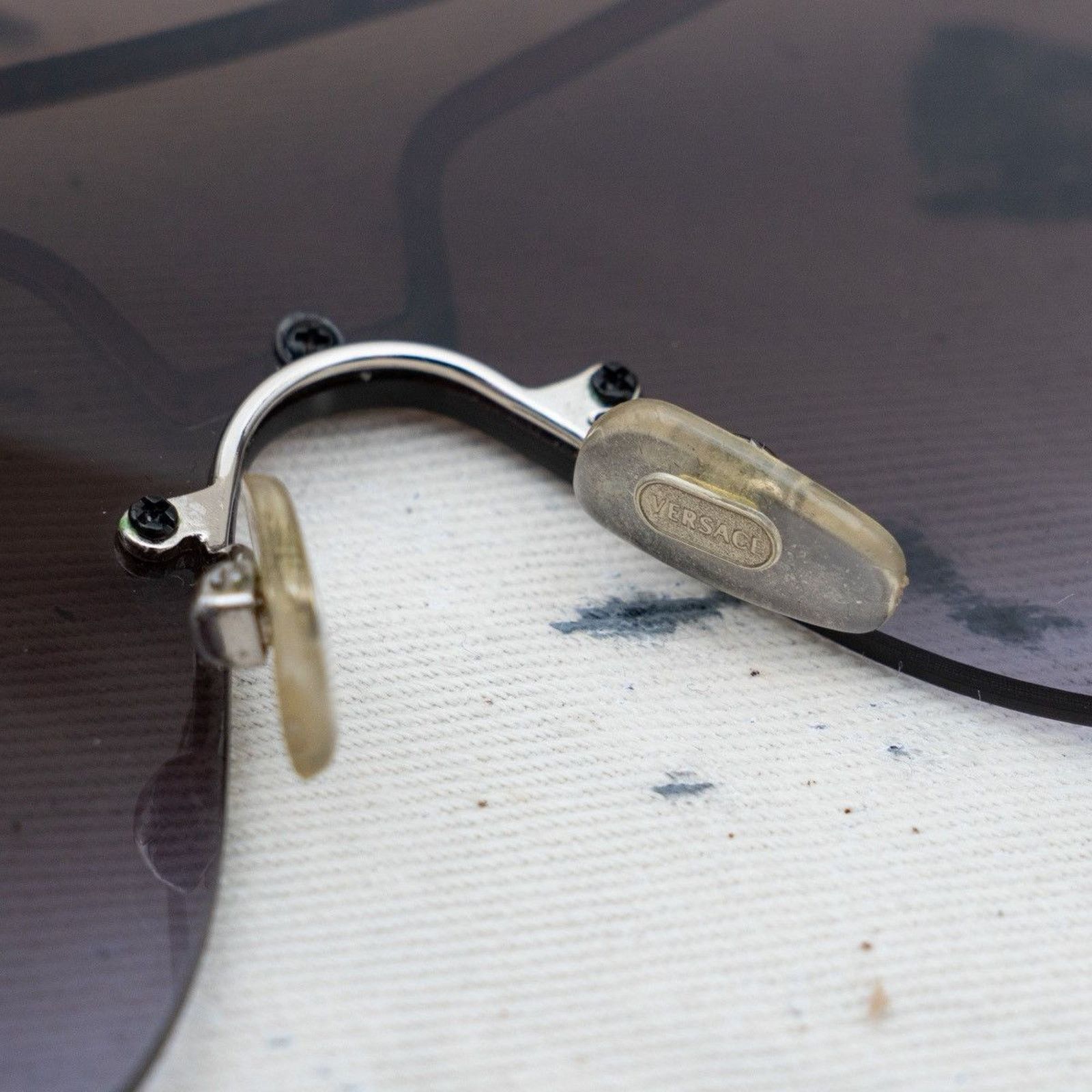 Versace × Vintage Vintage versace medusa logo gradient brown shield sunglasses Size ONE SIZE - 6 Thumbnail