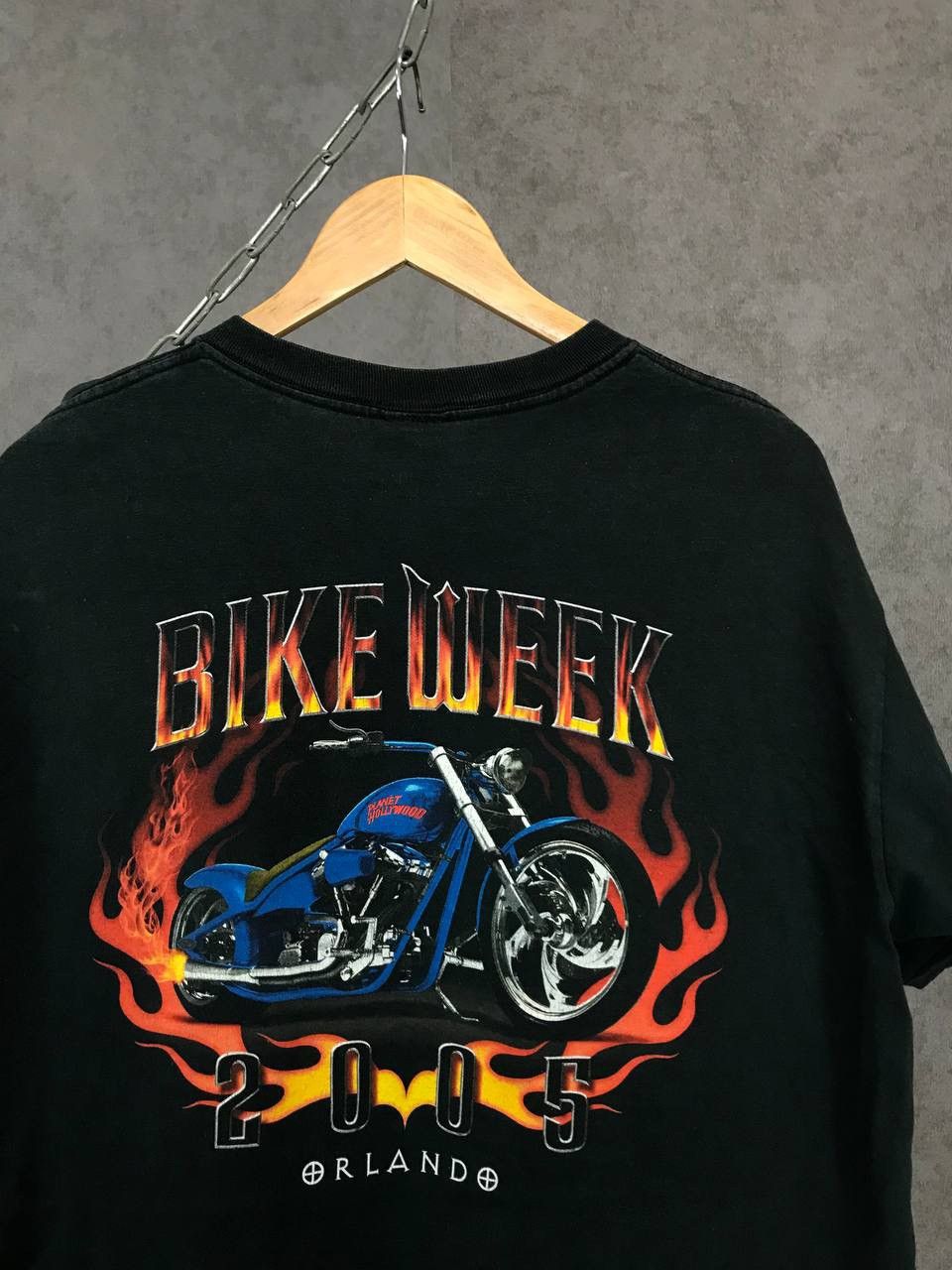 Planet Hollywood Planet Hollywood Orlando 2005 bike week rock big logo tee Size US L / EU 52-54 / 3 - 7 Thumbnail