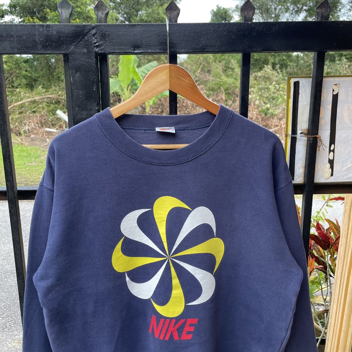 Nike 🔥Vintage 90s Nike Pinwheel Big Logo Crewneck Sweatshirts Size US M / EU 48-50 / 2 - 4 Thumbnail