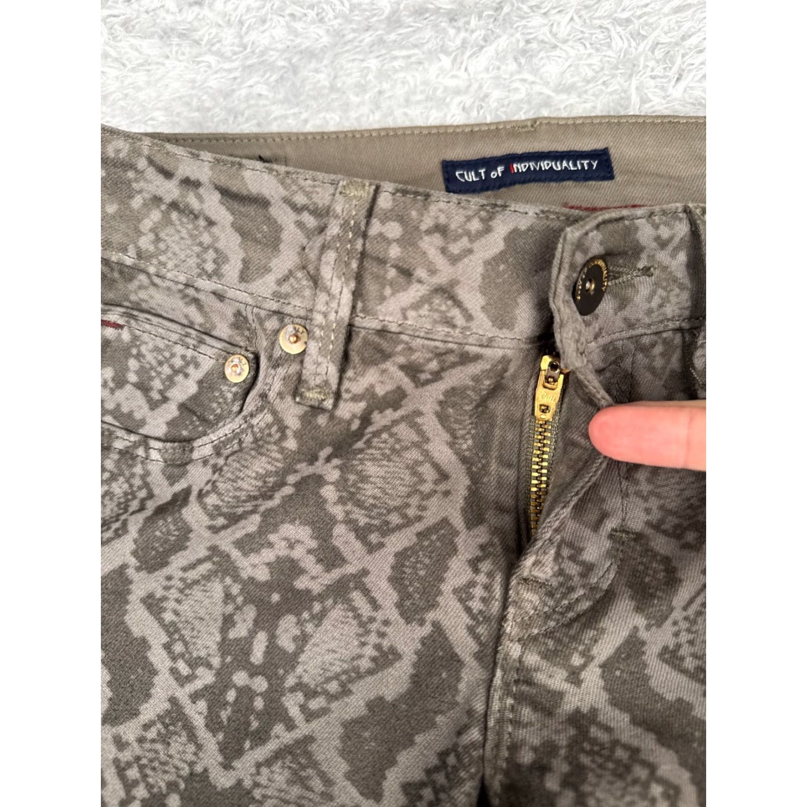 Cult Of Individuality Cult Of Individuality Jeans Women 24 Black Snake Skin Teaser Skinny Cotton 24x30 Vintage N/A Size 42" / US 20 - 6 Thumbnail