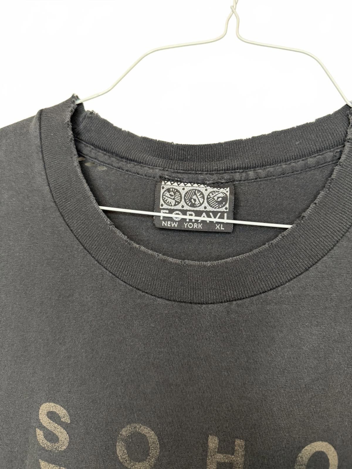 Designer Vintage 90s Distressed SOHO Graphic T-Shirt Size US XL / EU 56 / 4 - 4 Thumbnail