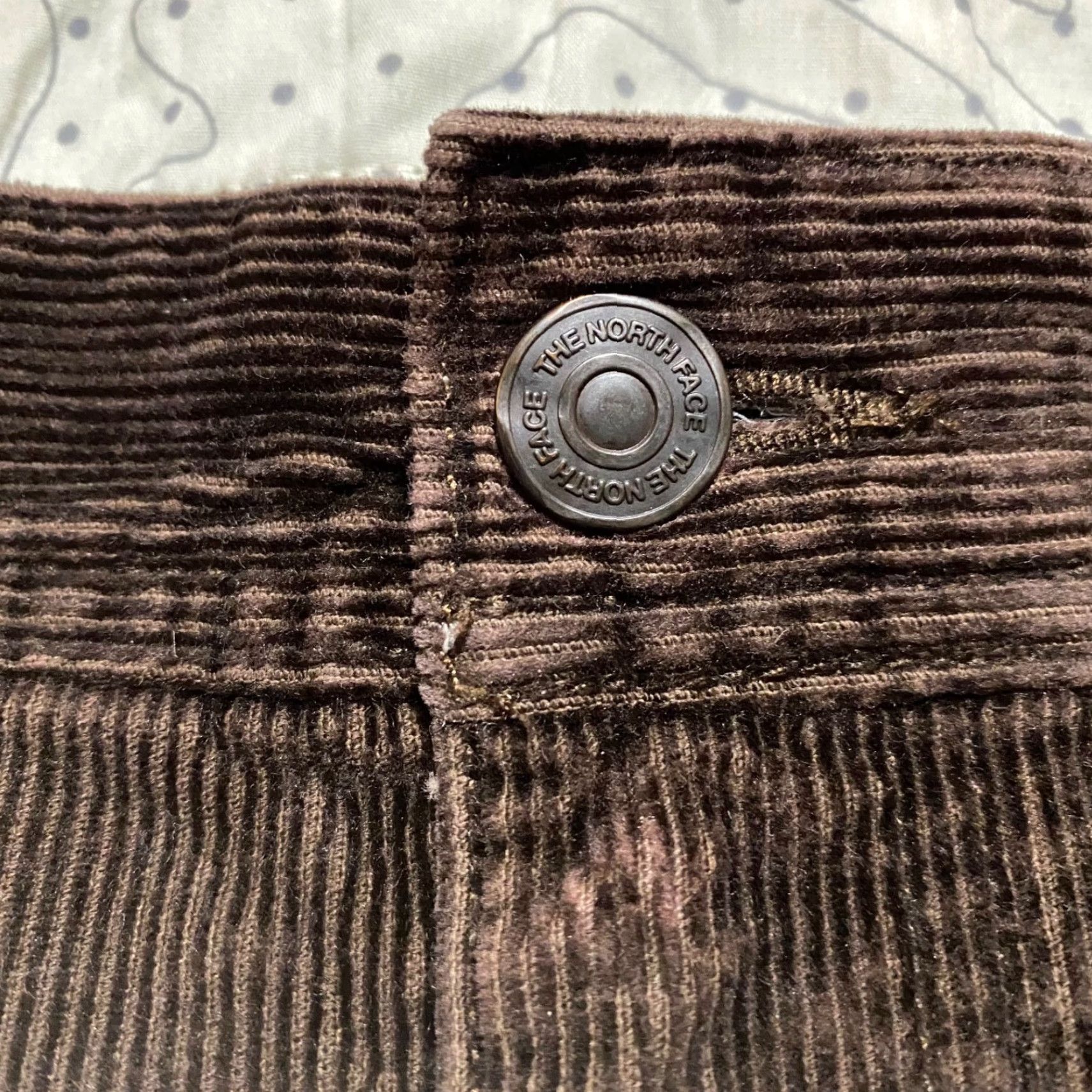 The North Face The North Face Mens Jeans 36 Dark Brown Corduroy Straight Mid Rise 5-Pocket Regular Inseam 30 In Winter Spring Fall Mens Brown 36 The North Face Jeans Size US 36 / EU 52 - 4 Thumbnail