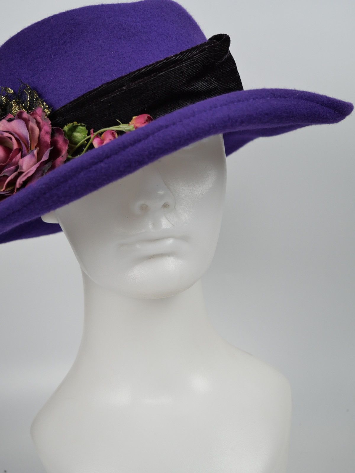 Vintage Vintage Purple Felted Wool Hat With Flowers Made in USA Size ONE SIZE - 3 Thumbnail
