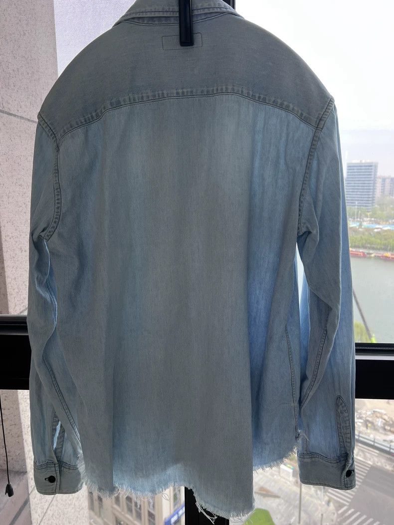 Saint Laurent Paris Saint Laurent ParisBlue Old Denim Shirt 2504-Nextarrow Size US S / EU 44-46 / 1 - 7 Thumbnail