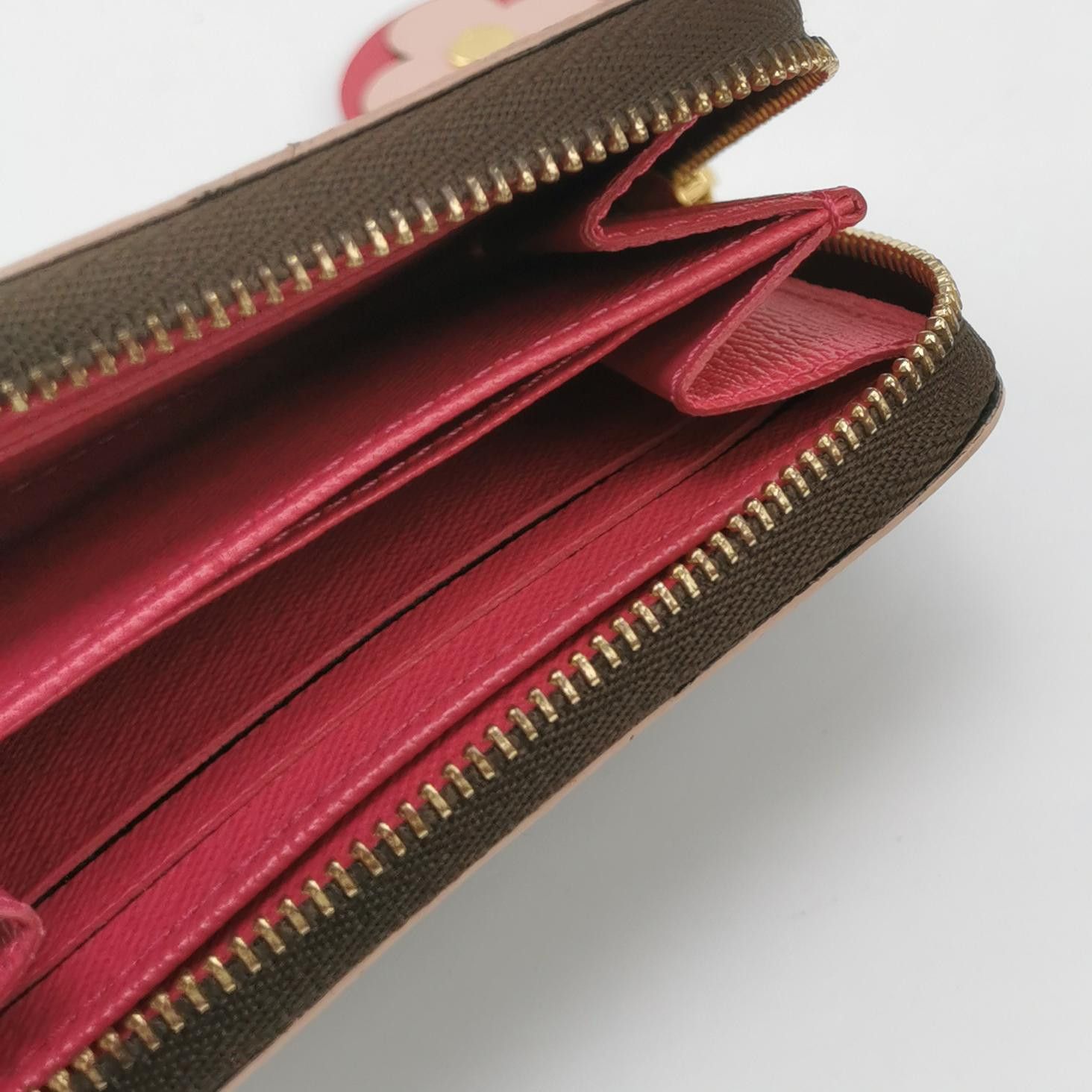 Louis Vuitton Louis Vuitton (LV) Zippy leather monogram print wrap-around Size ONE SIZE - 2 Thumbnail