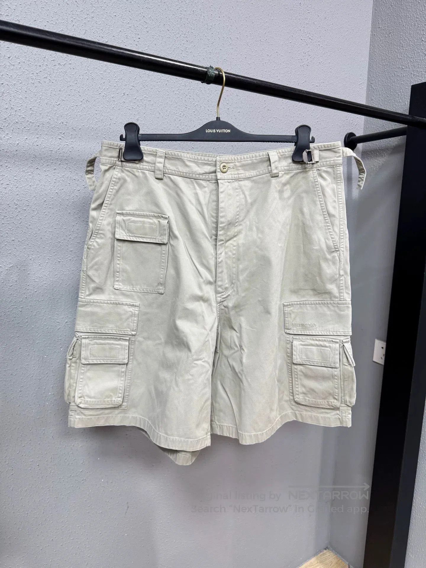 Balenciaga Balenciaga Beige Cargo Shorts Size 50. Size US 40 / EU 56 - 1 Thumbnail