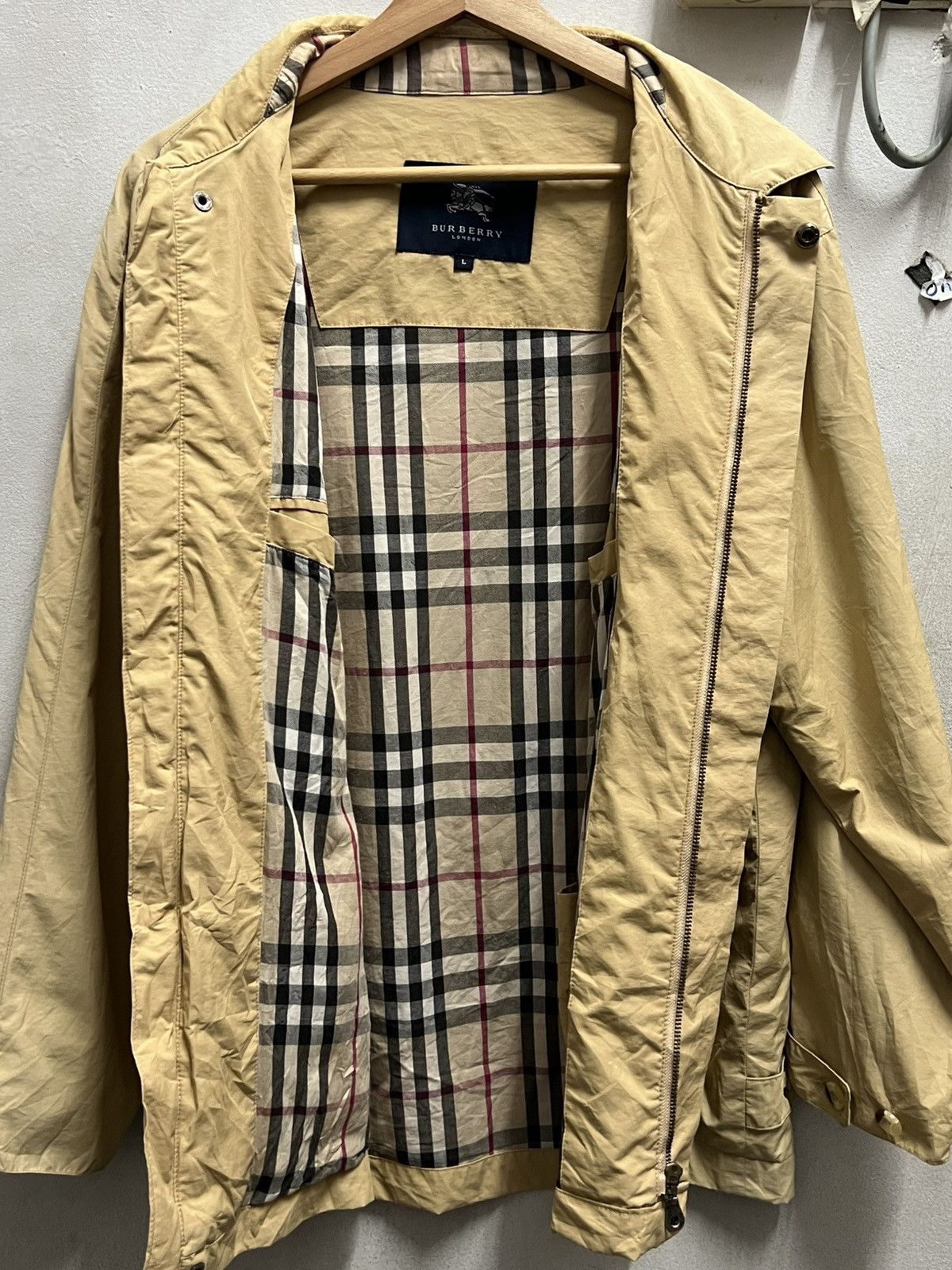 Burberry Burberry's London Vintage Jacket Full novacheck Size US L / EU 52-54 / 3 - 3 Thumbnail