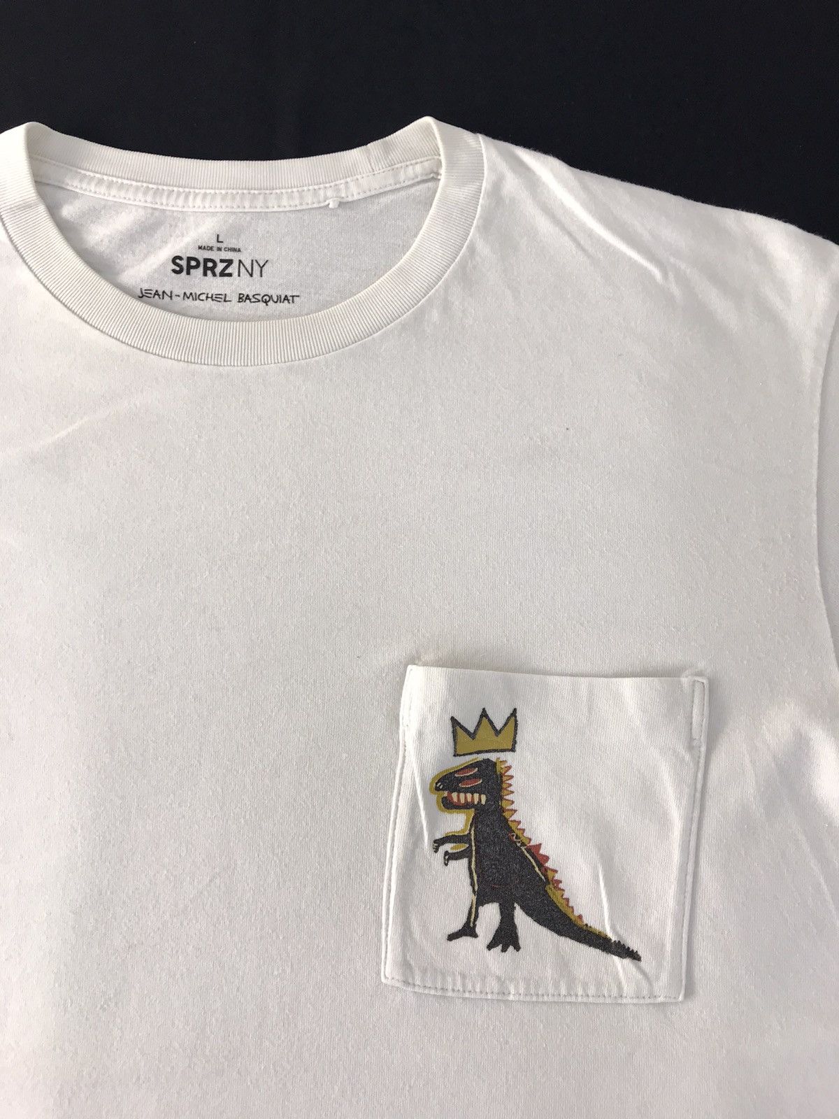 Jean-Michel Basquiat Jean Michel Basquiat Dinosaur Single Pocket Pop Art Tee Size US L / EU 52-54 / 3 - 4 Thumbnail