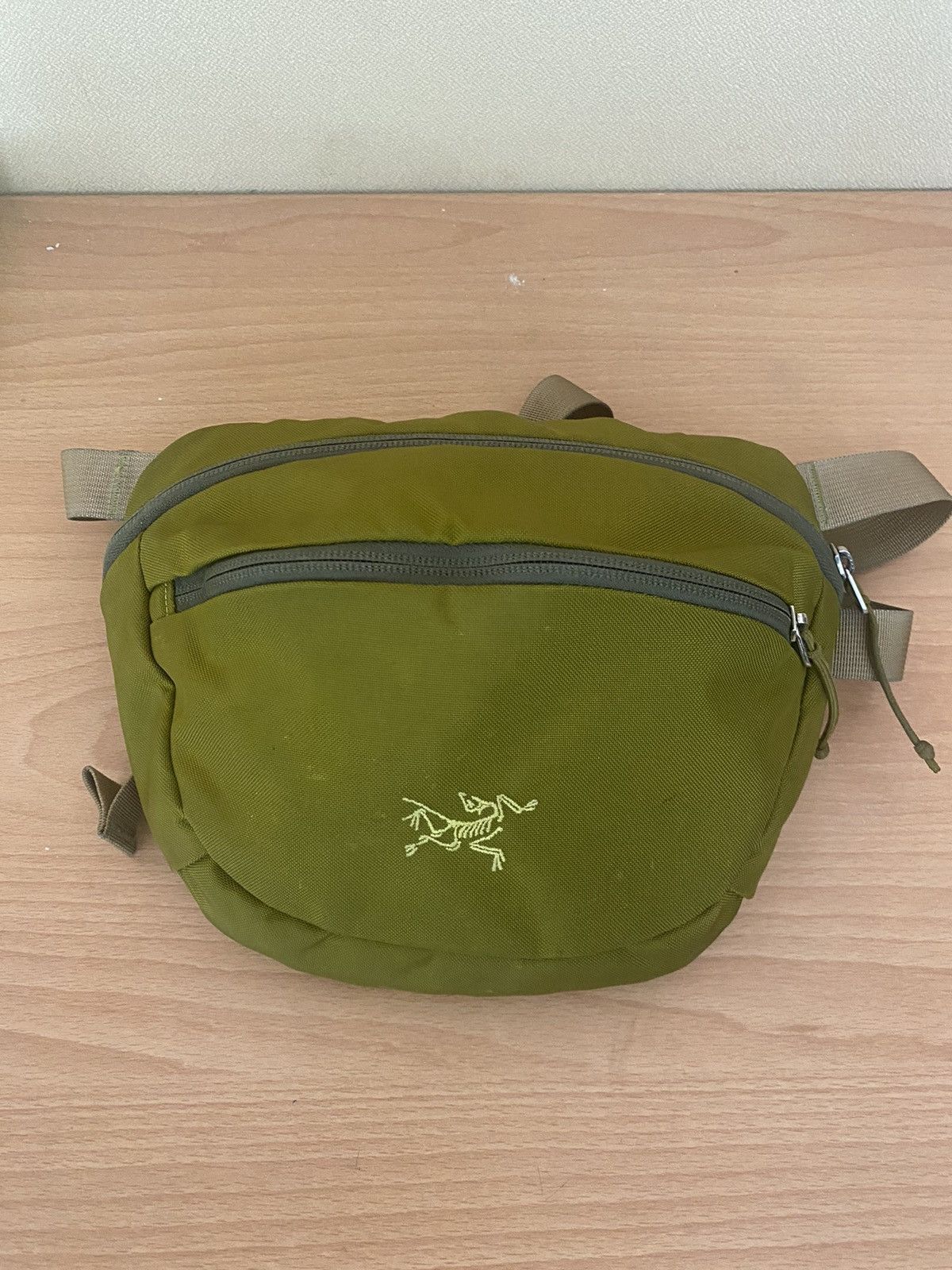 Arc'Teryx Authentic Arc’teryx Maka 1 Green Army Crossbody Sling Bag ...