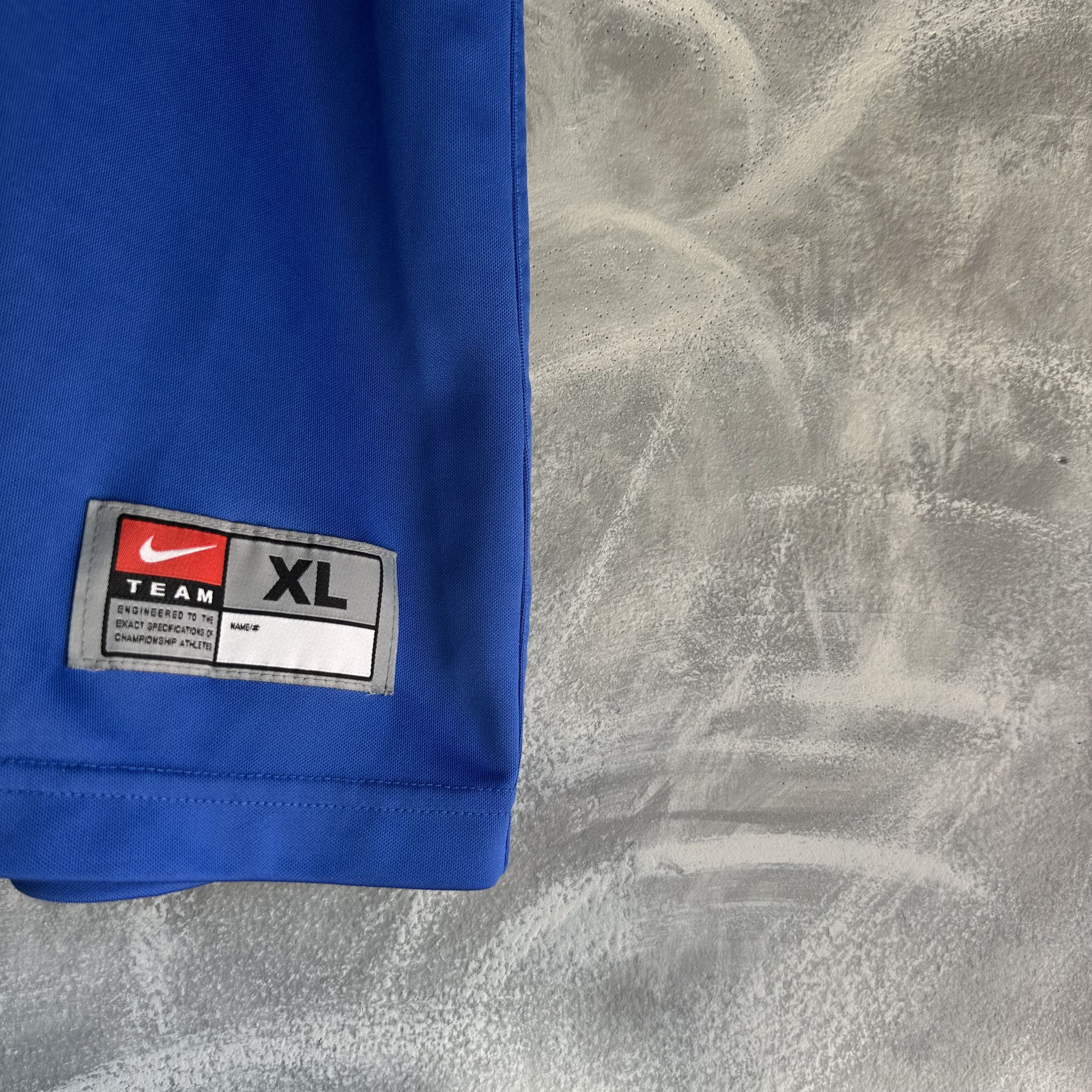 Nike Vintage Nike Shirt Men XL Blue Short Sleeve Jersey Center Size US XL / EU 56 / 4 - 3 Thumbnail