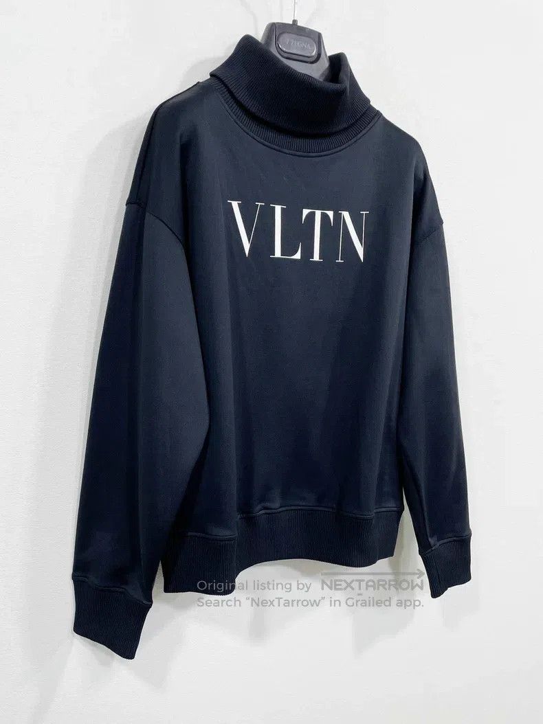 Valentino Valentino Letter-printed turtleneck sweatshirt Size US XS / EU 42 / 0 - 2 Thumbnail