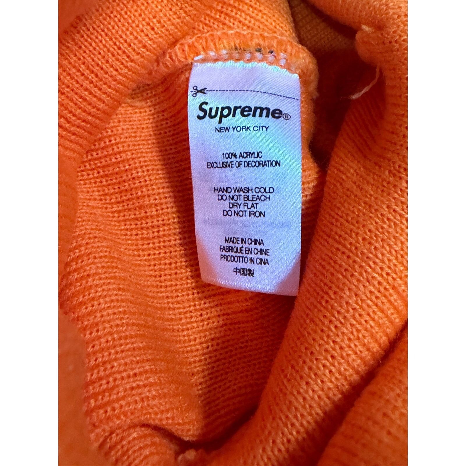 Supreme Supreme Motion Beanie (orange) tried on Size ONE SIZE - 3 Thumbnail