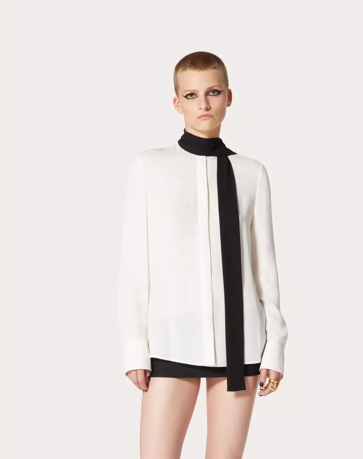 Valentino o1s1wg110625 Georgette Blouse in White Size XS / US 0-2 / IT 36-38 - 4 Thumbnail