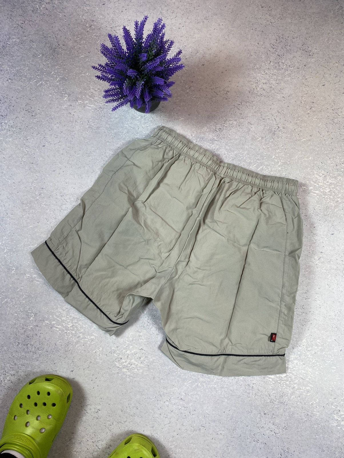 Nike × Vintage Vintage Nike Men’s Grey Shorts With Mini Logo Size Large Size US 34 / EU 50 - 7 Thumbnail
