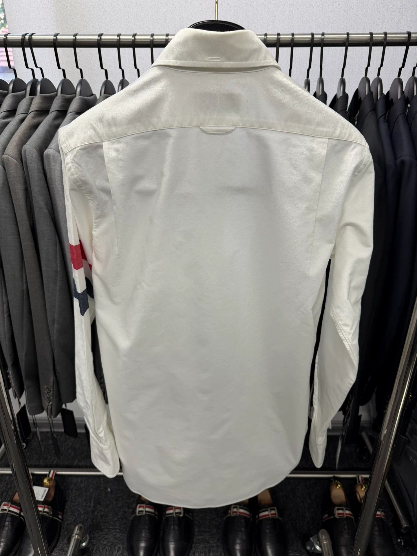 Thom Browne TB 3-Color Arm Stripe White Oxford Shirt Size 2 Size US M / EU 48-50 / 2 - 2 Thumbnail