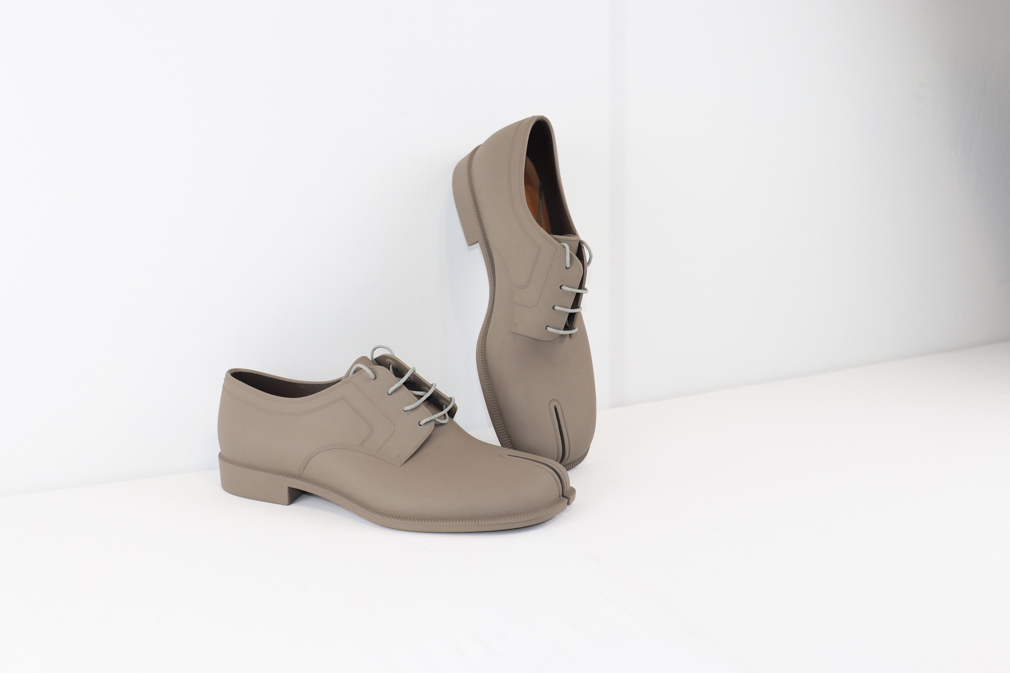 Maison Margiela o1rshd1 Tabi Derby Shoes in Grey Size US 8 / EU 41 - 11 Thumbnail