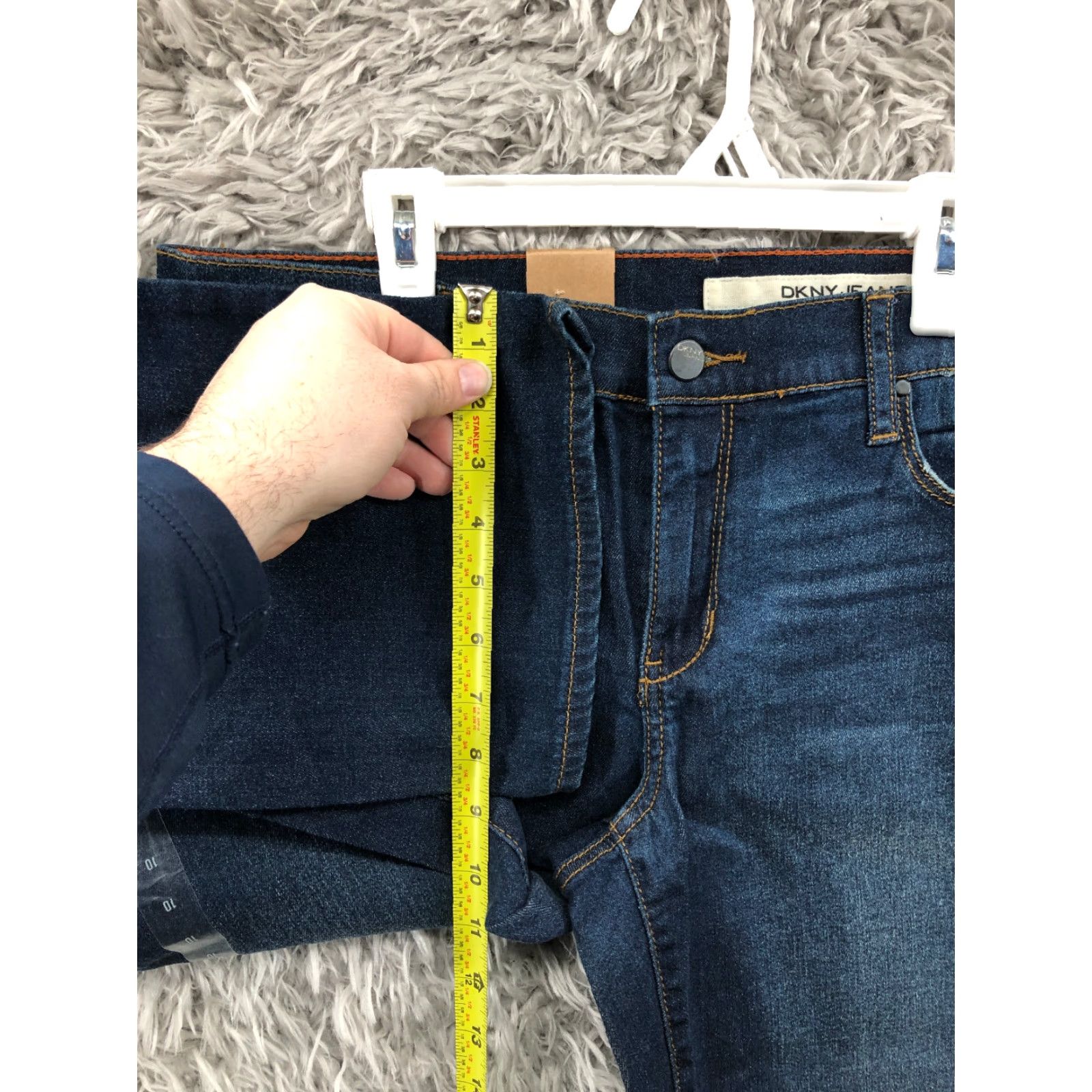 DKNY DKNY Ave B Jeans Slim Straight Dark Wash Blue Denim Size 10 Womens Low Rise 32 Waist 32 Inseam Size 32" / US 10 / IT 46 - 4 Thumbnail