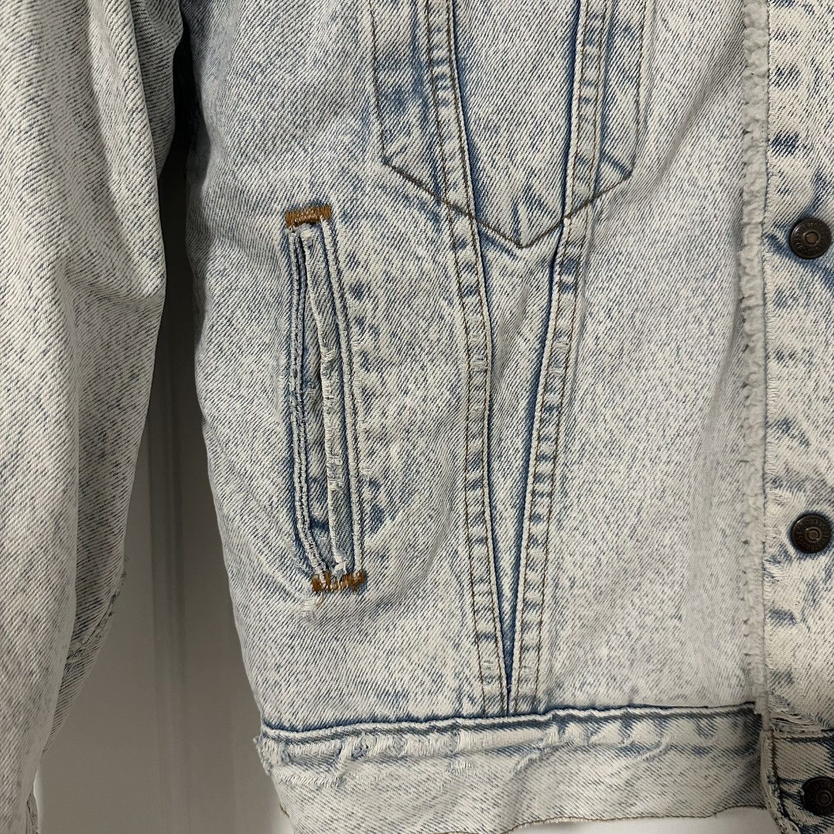 Levi's Vintage 1990s Levi's Sherpa Denim Trucker Jacket Size US XL / EU 56 / 4 - 6 Thumbnail