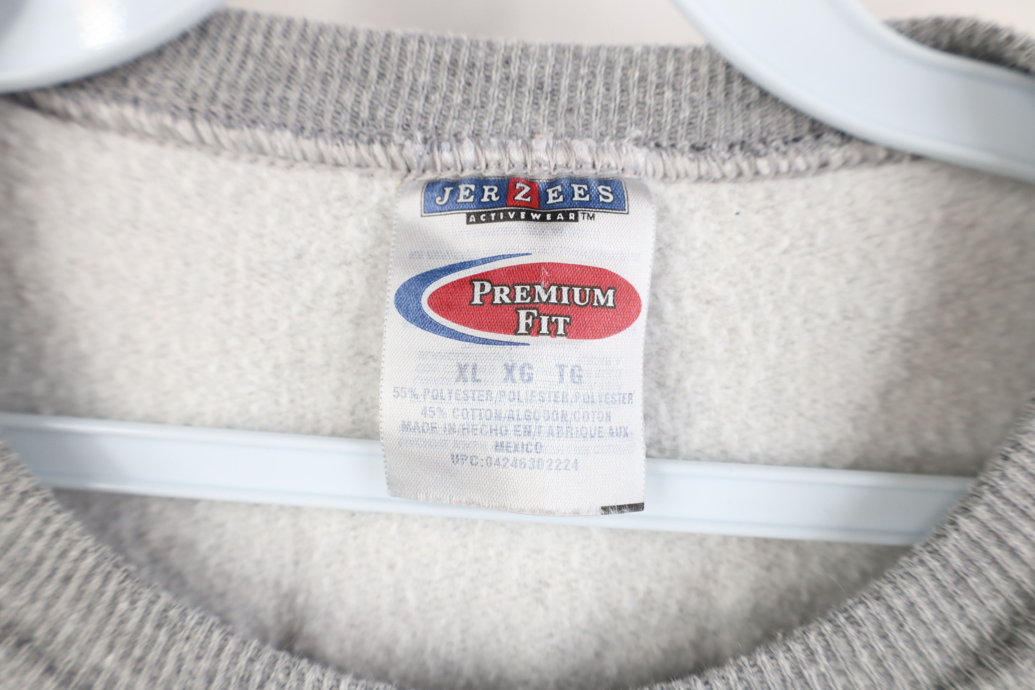 Vintage Vintage Give Blood Play Hockey Crewneck Sweatshirt Gray Size US XL / EU 56 / 4 - 5 Thumbnail