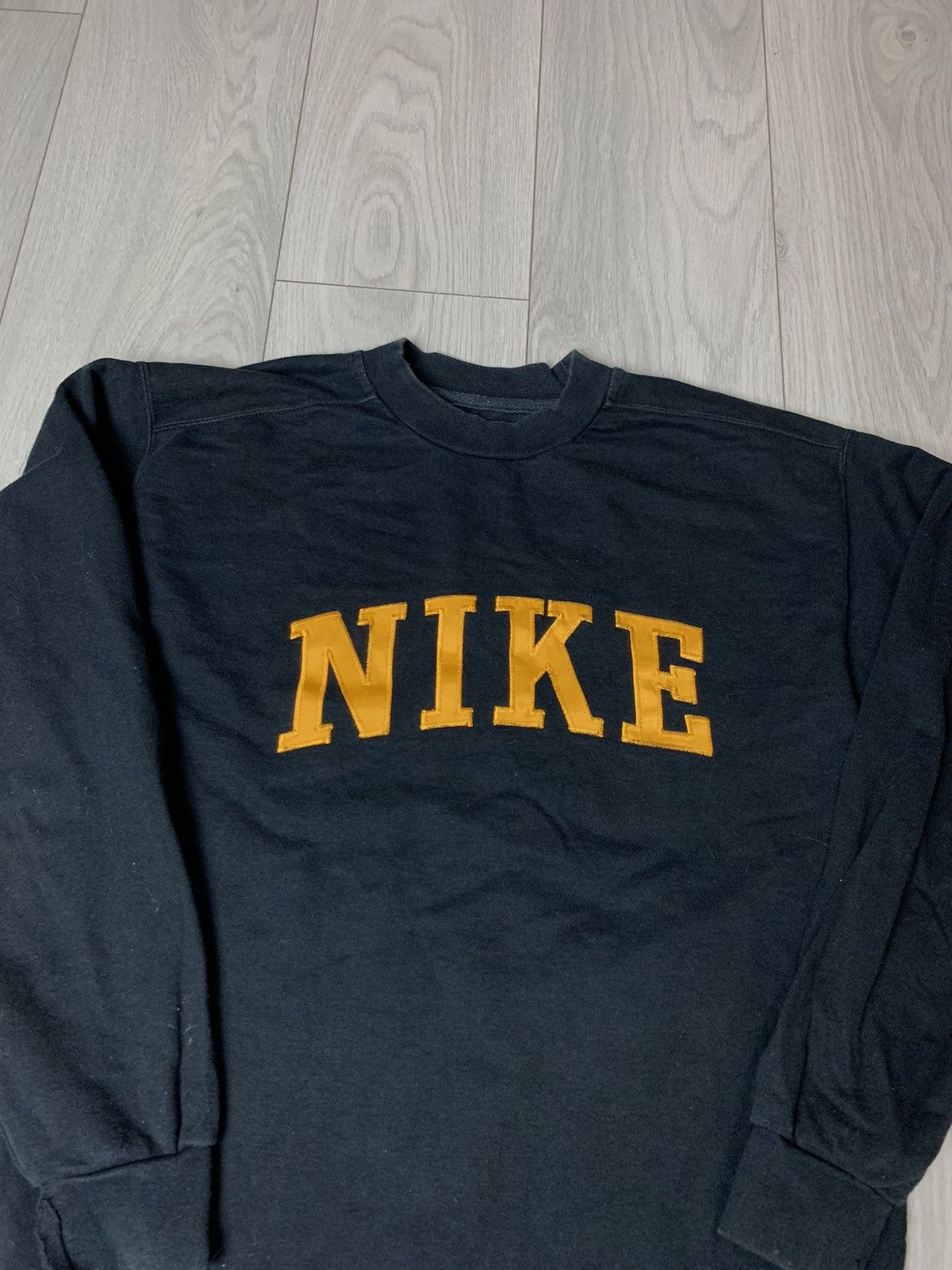 Nike × Vintage Vintage Nike Y2K Centre Logo Size US S / EU 44-46 / 1 - 3 Thumbnail