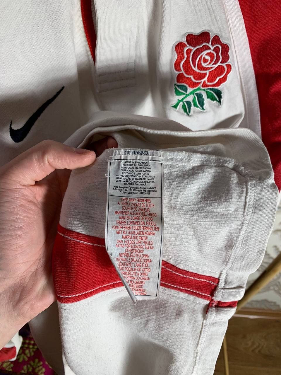 Nike VINTAGE NIKE ENGLAND RETRO RUGBY JERSEY VERY RARE Y2K 90s Size US S / EU 44-46 / 1 - 14 Thumbnail
