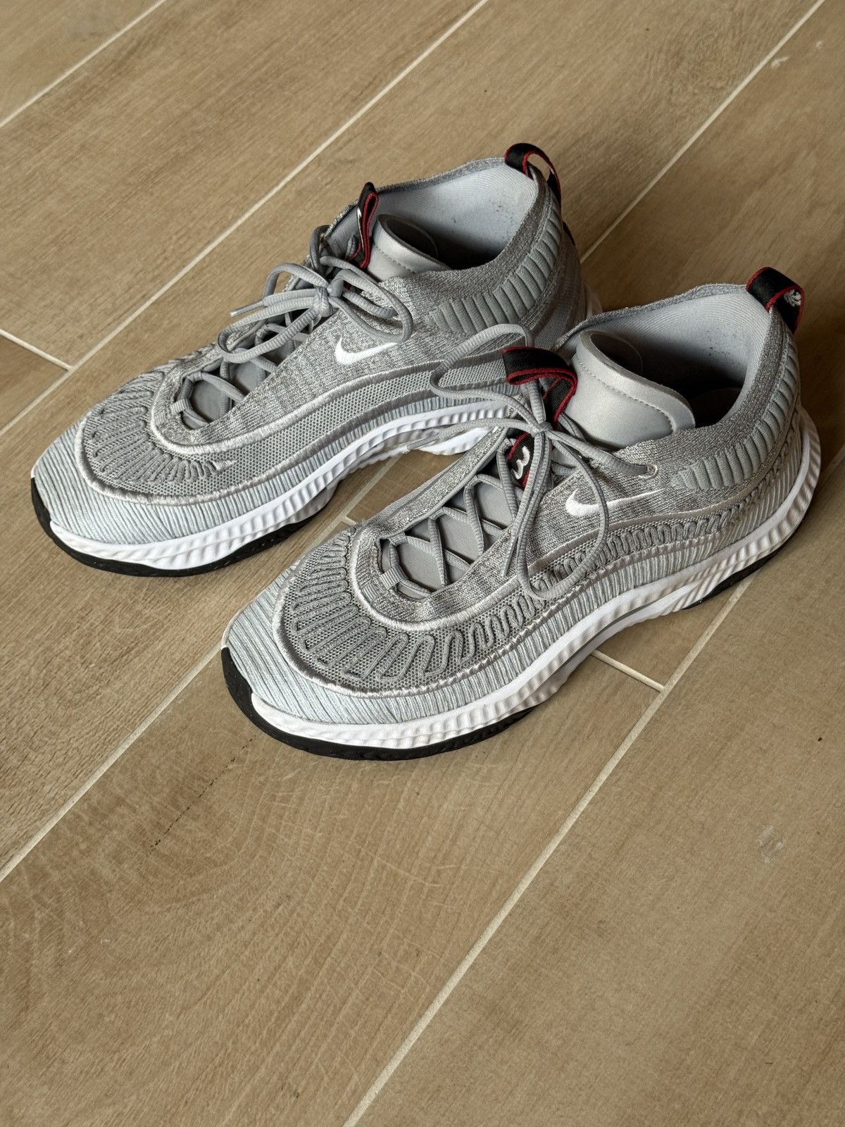 Nike Nike Cosmic Unity 3 Men’s 12 Silver Size US 12 / EU 45 - 1 Thumbnail