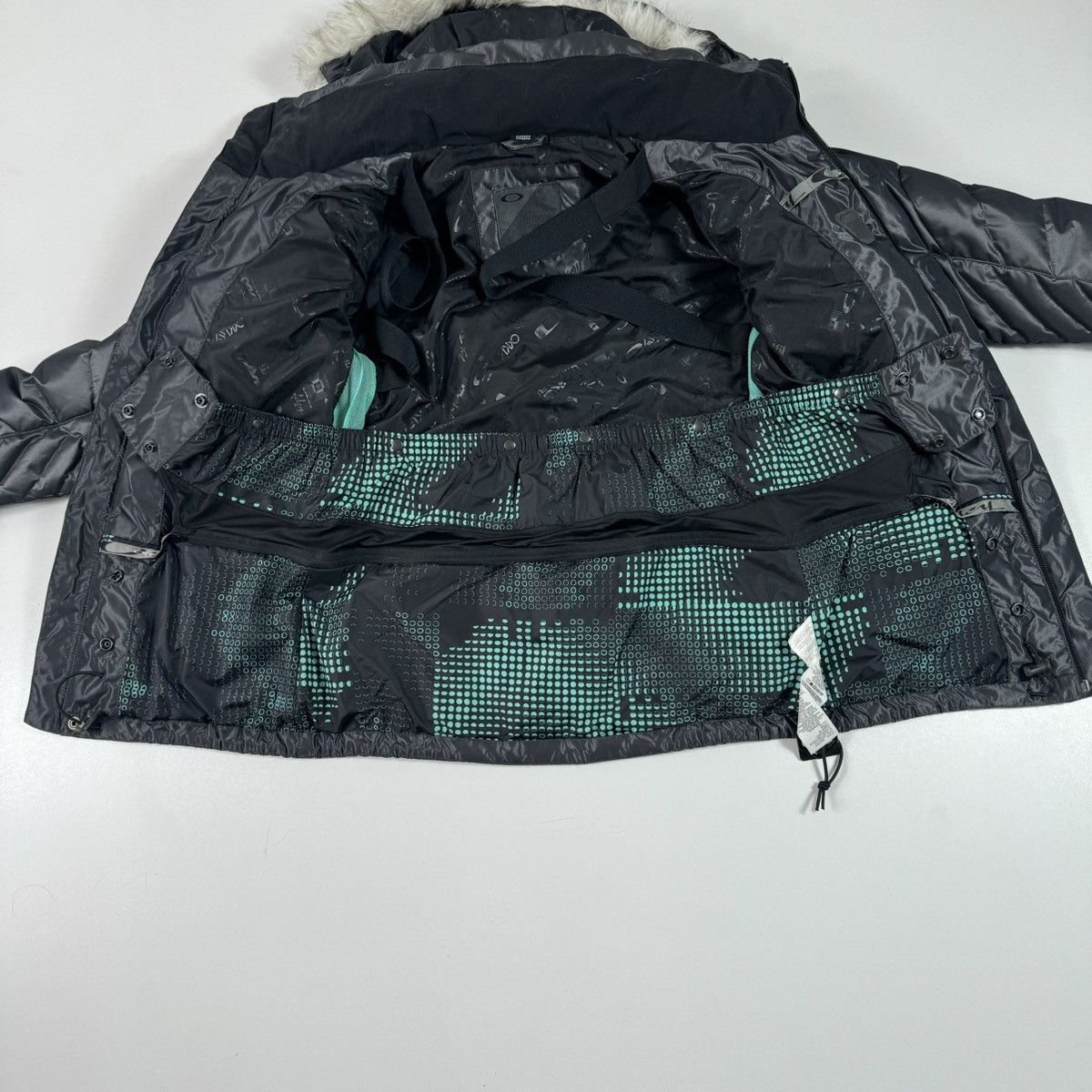 Oakley vintage 90s oakley jacket gorpcore y2k streetwear Size S / US 4 / IT 40 - 8 Thumbnail