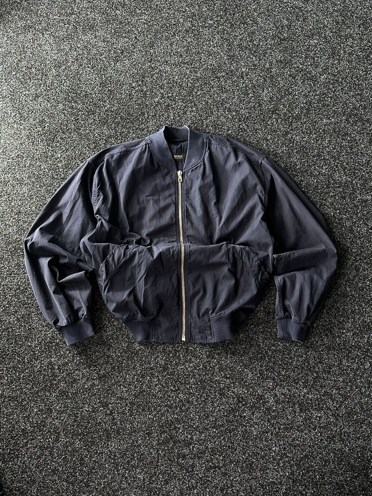 HUGO BOSS 90s archive ボンバージャケット MA-1 Hugo Boss × Vintage 🔥 VINTAGE 90's HUGO BOSS WARHOL EMBROIDERY
