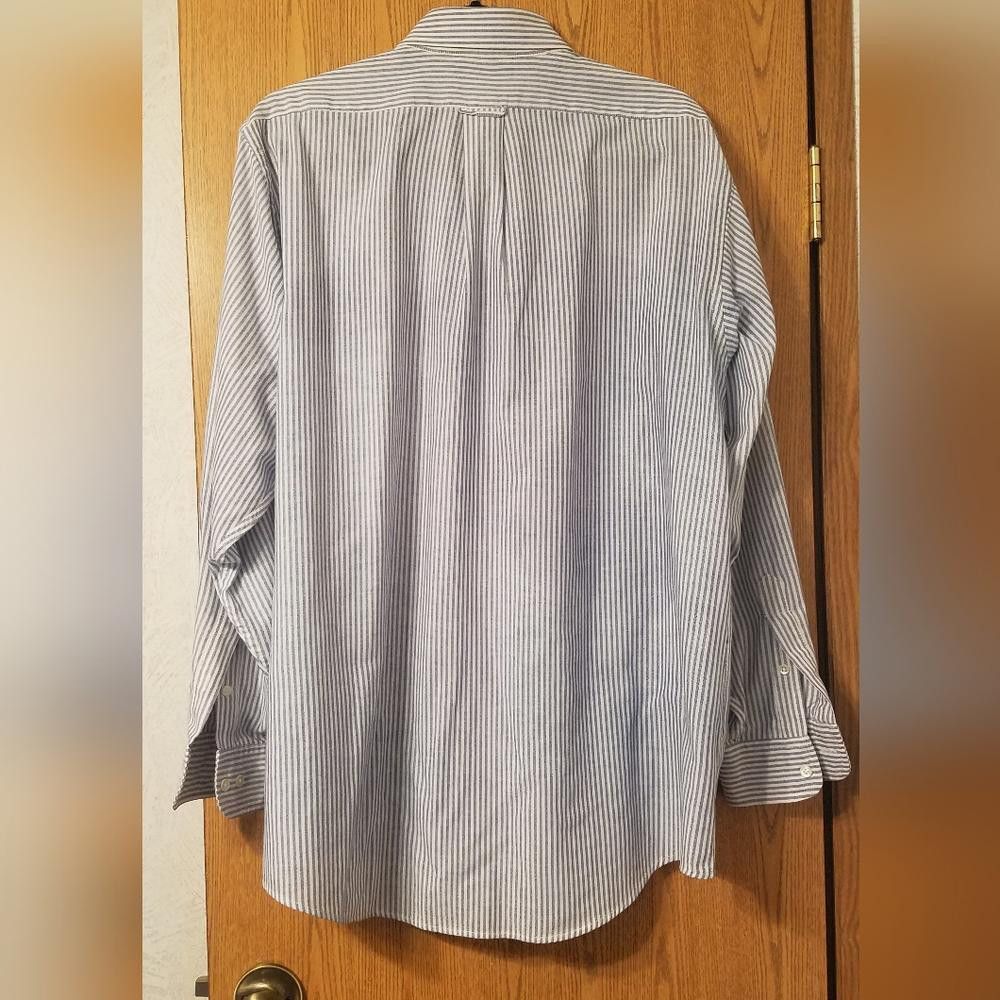 Designer Surrey Button Down Shirt Size 17 34/35 Size US M / EU 48-50 / 2 - 2 Thumbnail